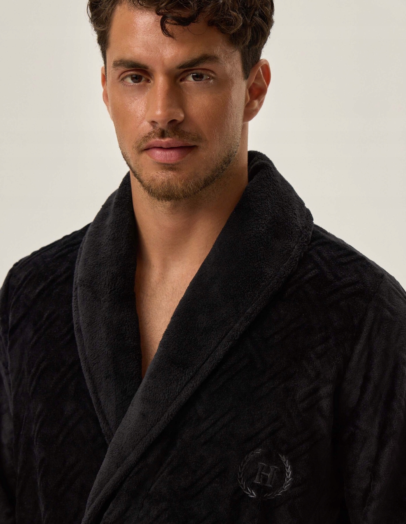 Czarny SZLAFROK MĘSKI SZALOWY soft HENDERSON XL Rozmiar XL