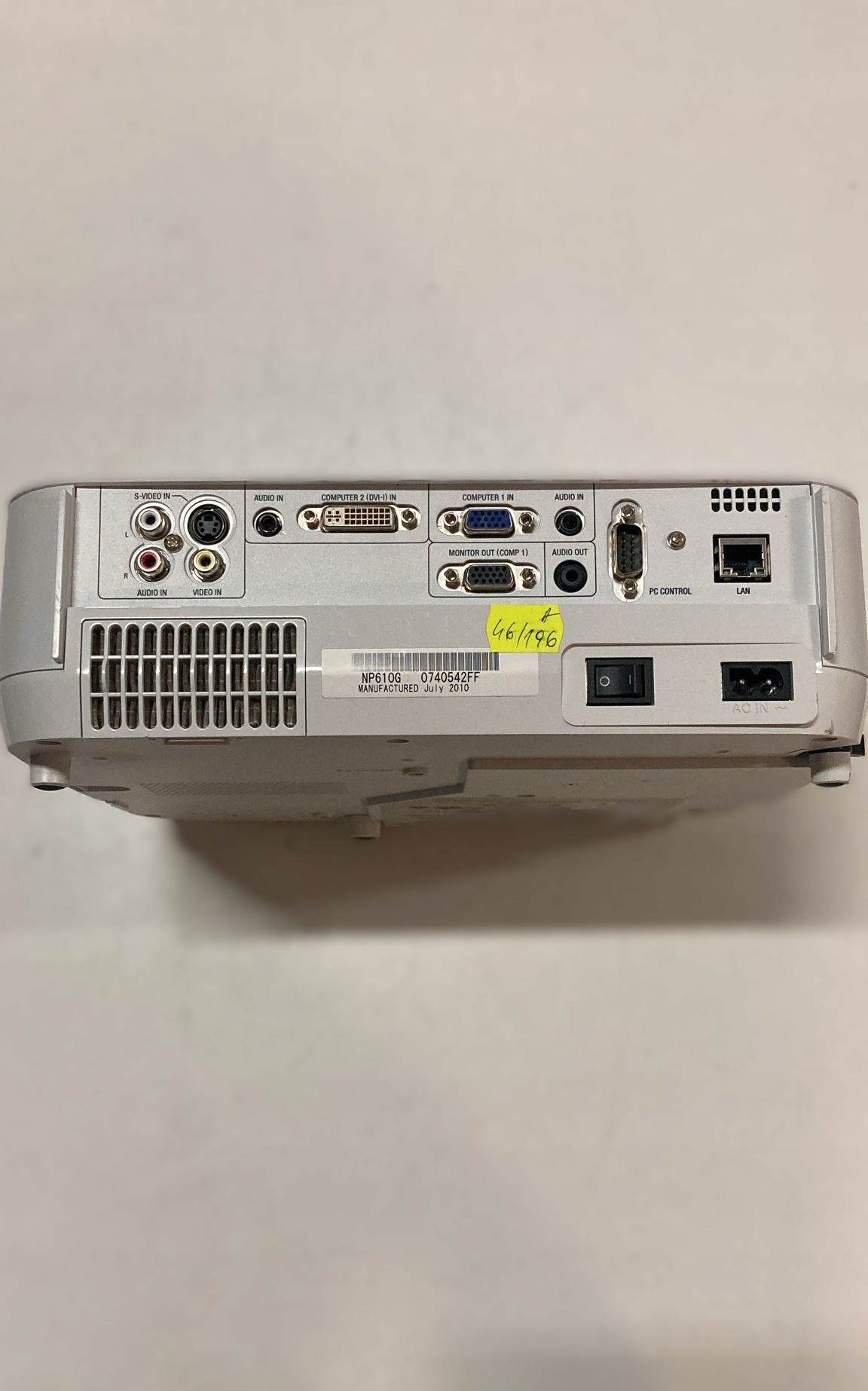 Projektor NEC NP610G