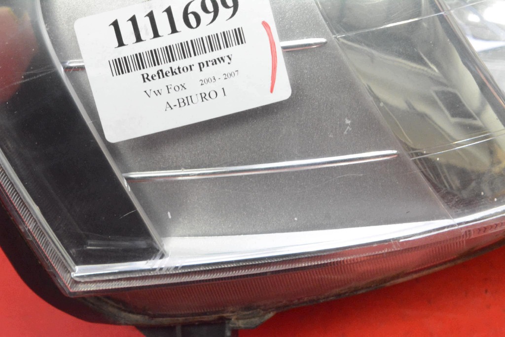 REFLEKTOR right light front 08-441-11A4R-M VW FOX 03-07
