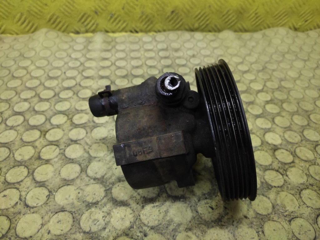 DACIA SANDERO 1.4 servo pump 8200888500