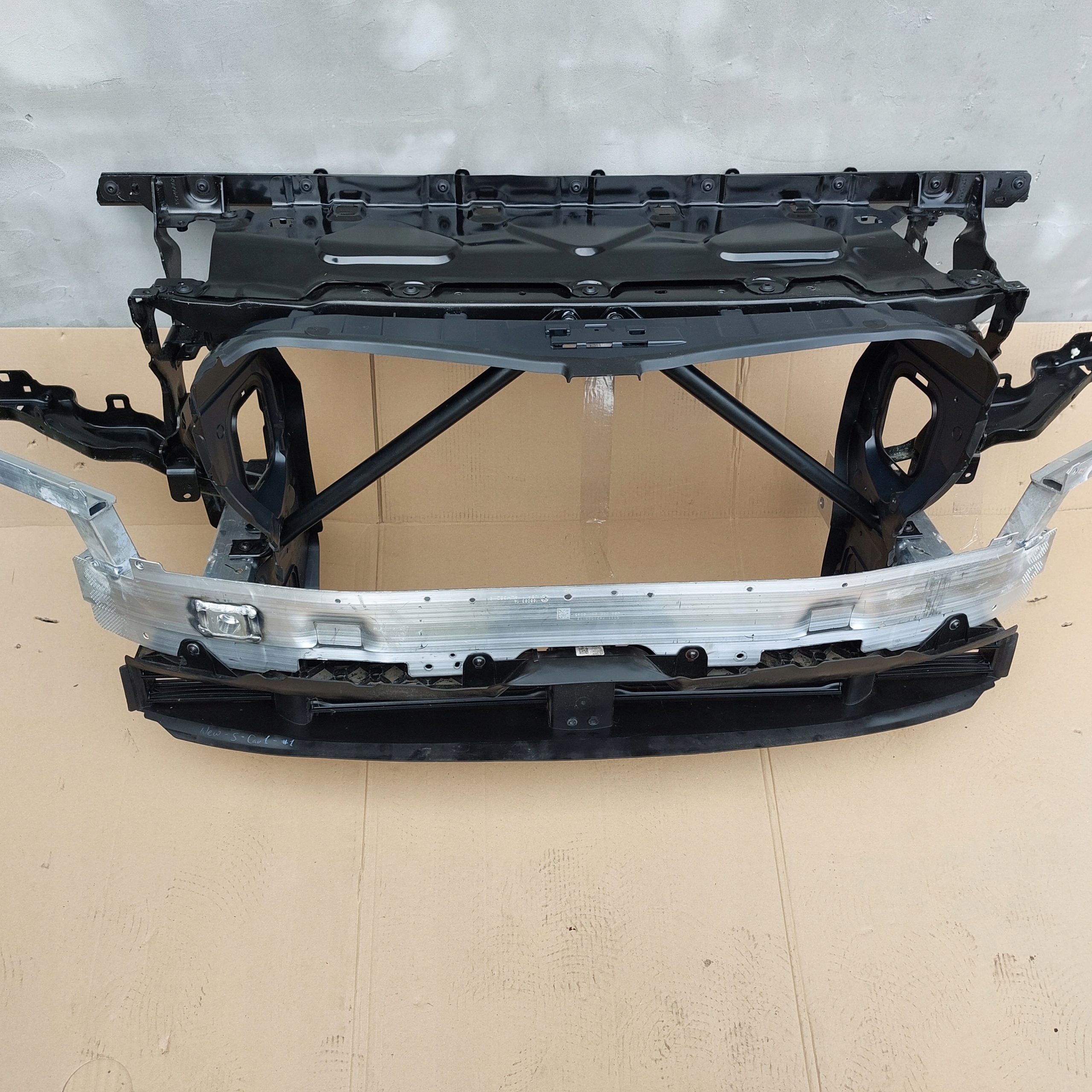 BMW X5 G05 PAS PRZEDNI WZMOCNIENIE BELKA ŻALUZJA Numer katalogowy oryginału 7421707 51647421707