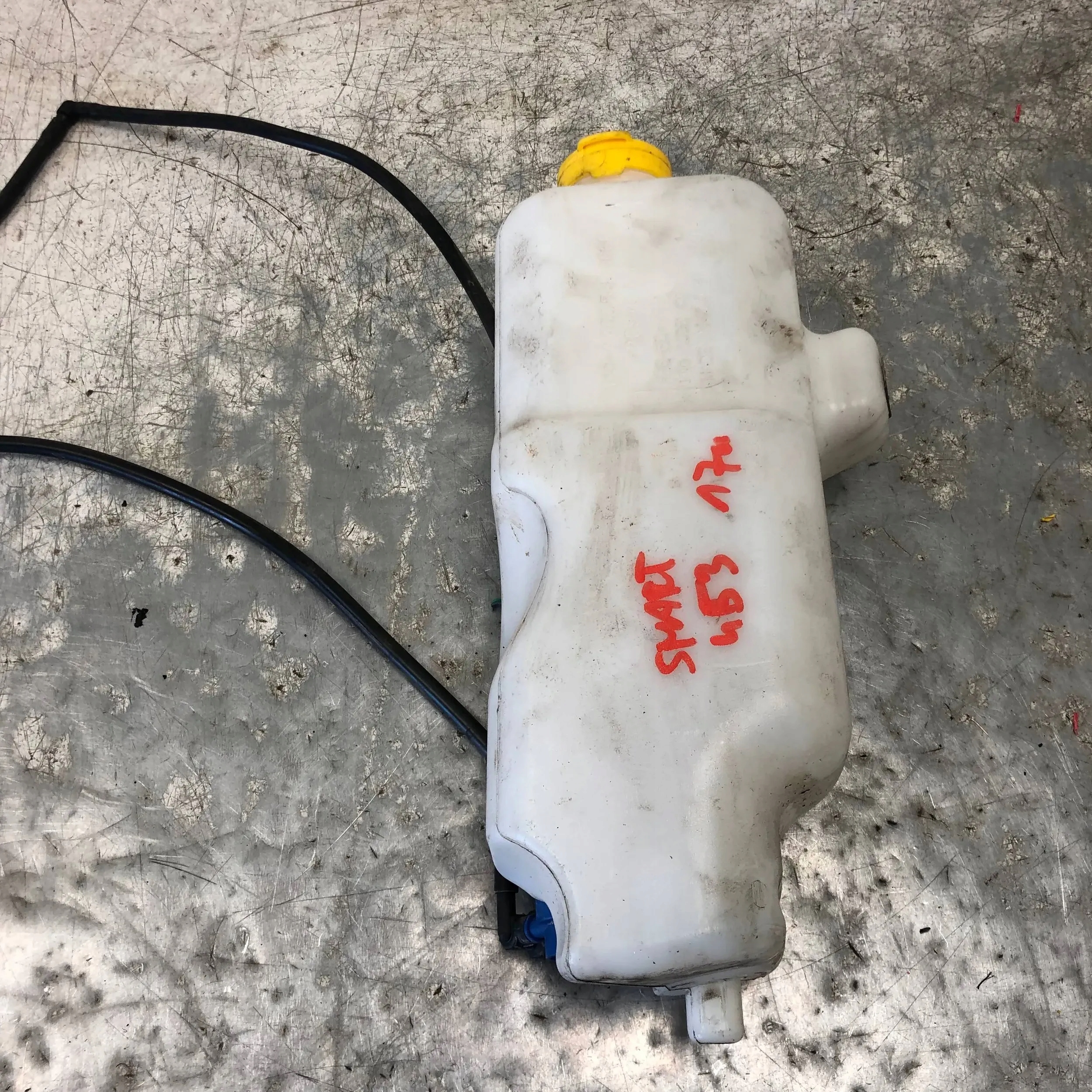 washer fluid tank SMART 453 A4538600060