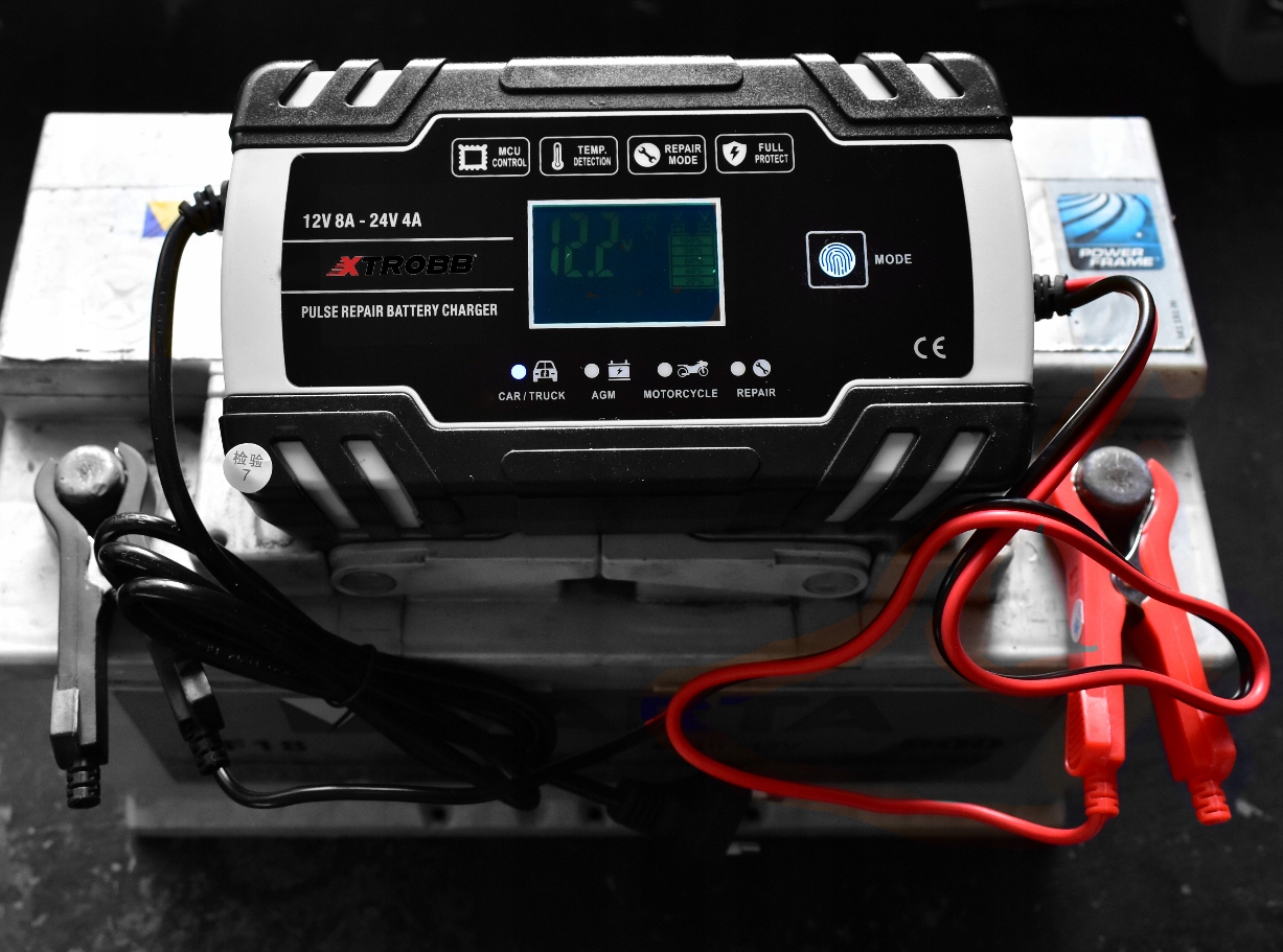 Ładowarka prostownik 8A EAN (GTIN) 5903957741338