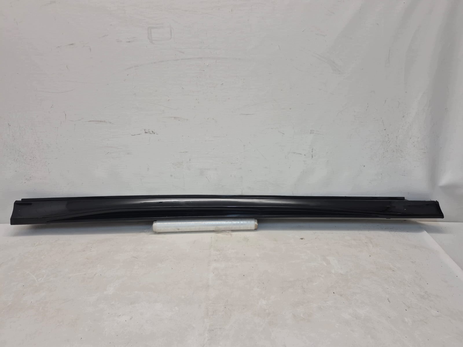 VW ID.7 14A 23- moulding threshold right 14A853856