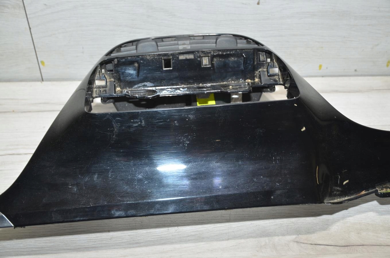 Dekor of the dashboard grid central Peugeot 2008 13r