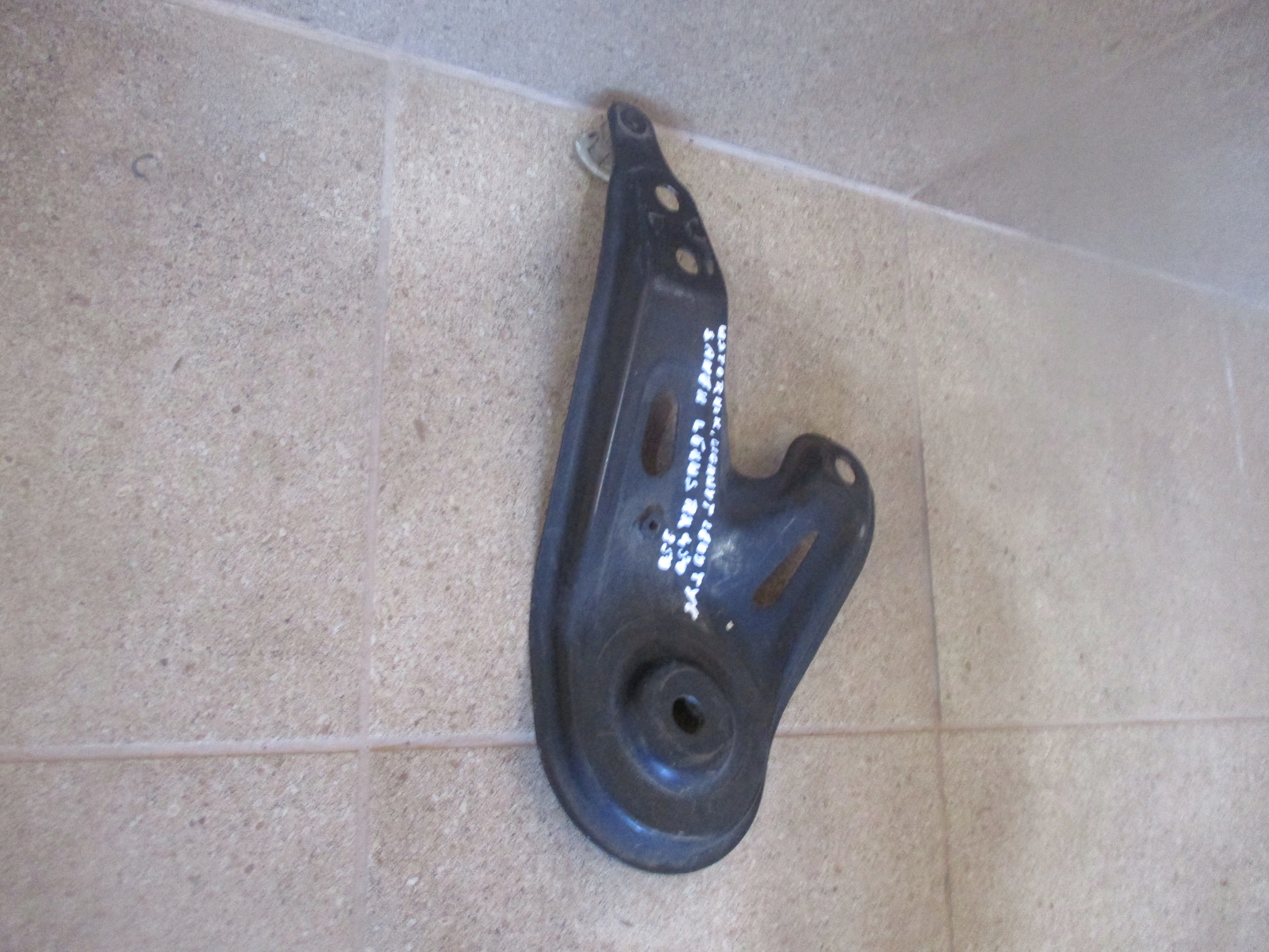 console bracket SANEK left rear part LEXUS RX 350 450H