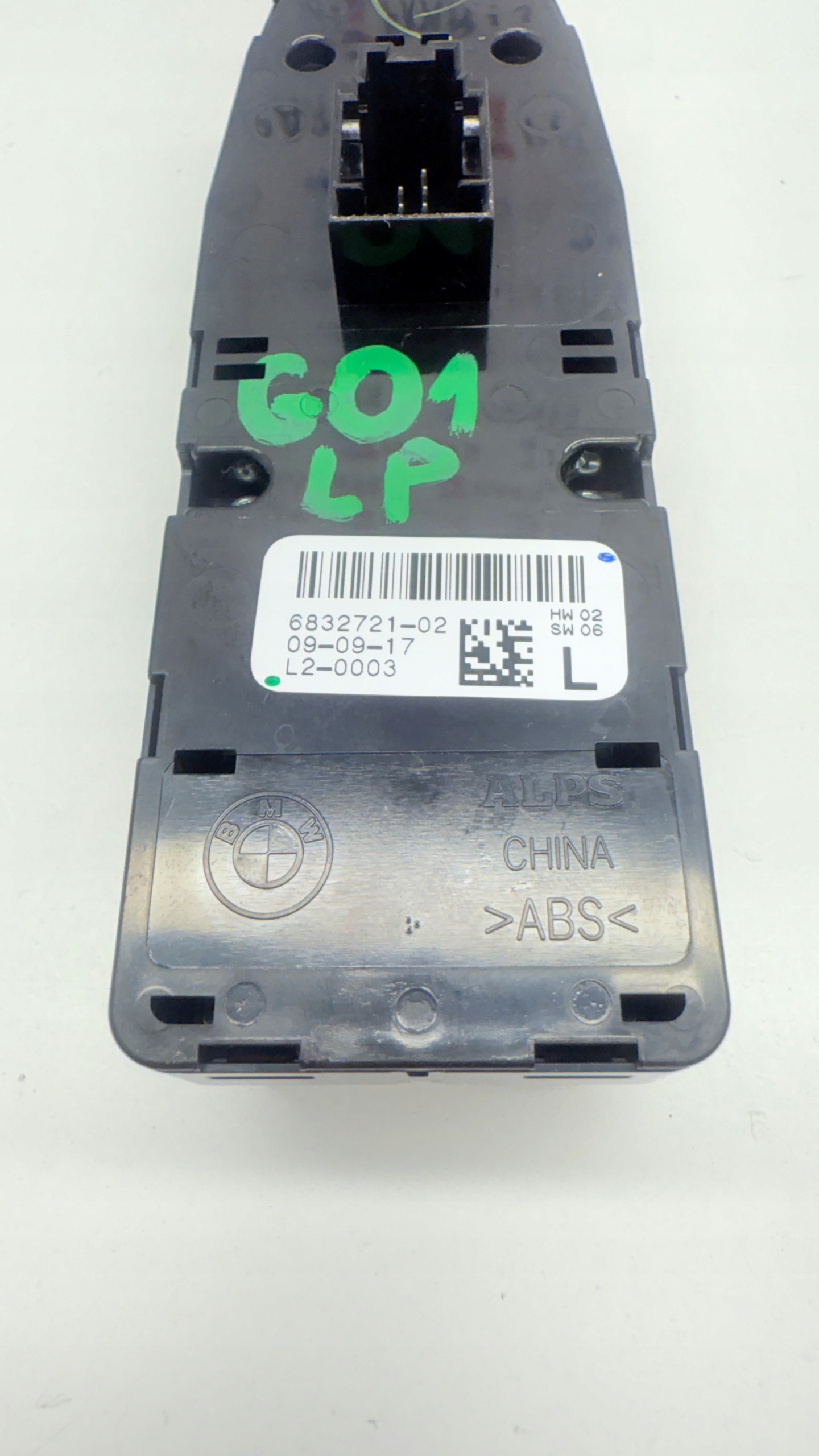 BMW G30 G05 X5 G31 G32 PANEL window control switch left front 6832721