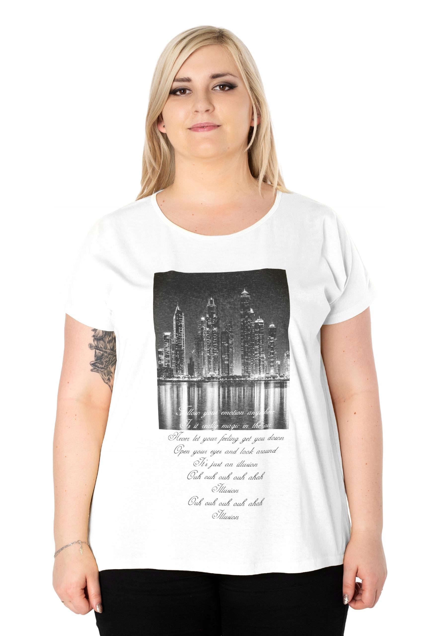 

Duża Koszulka Bluzka Damska T-shirt Top KD16-1 7XL