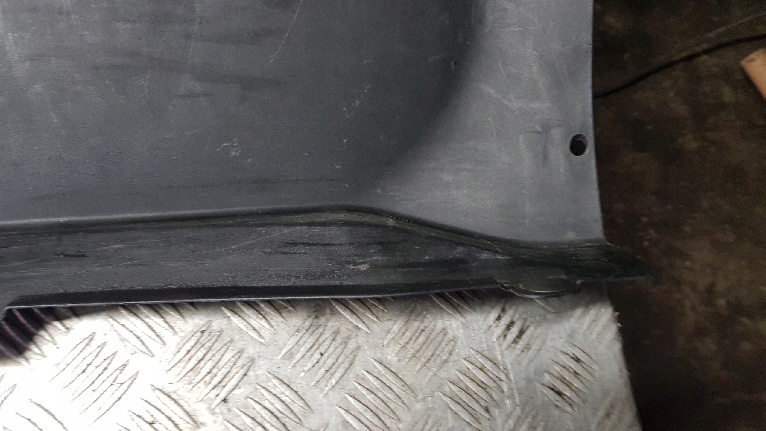 MERCEDES W203 cover of the threshold boot