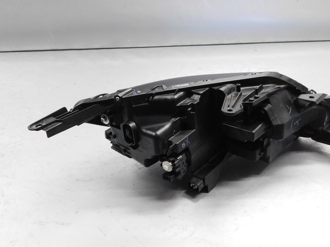 MITSUBISHI L200 FULL LED 19- reflektor left