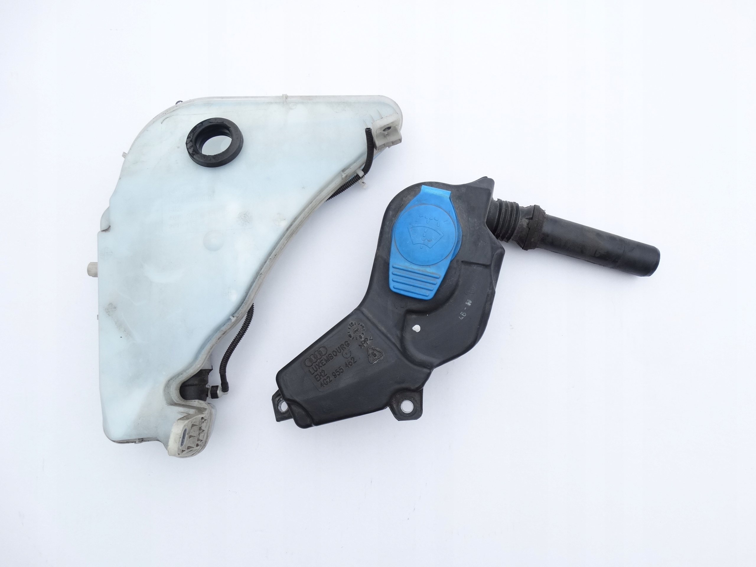 AUDI A6 C7 A7 SKODA OCTAVIA III washer fluid tank pump original