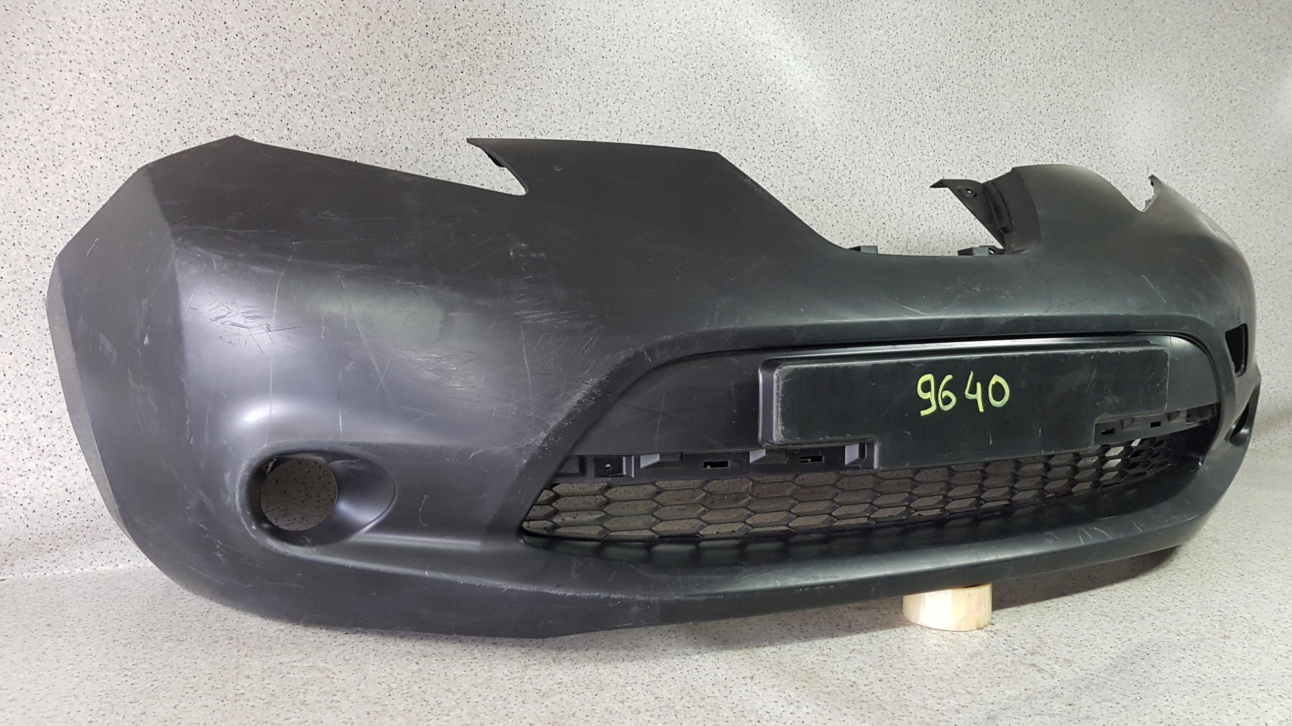 NISSAN LEAF and 2010 - new ORGINAL bumper front 9640
