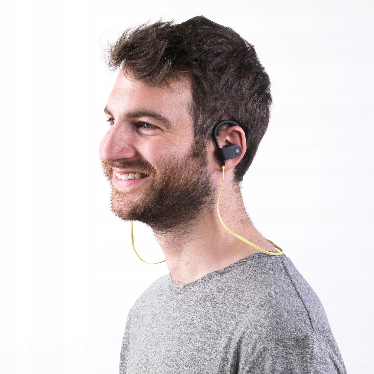 BEZDRATOVA-BEZECKA-SLUCHATKA-POUZDRO-NA-TELEFON-Znacka-Intempo