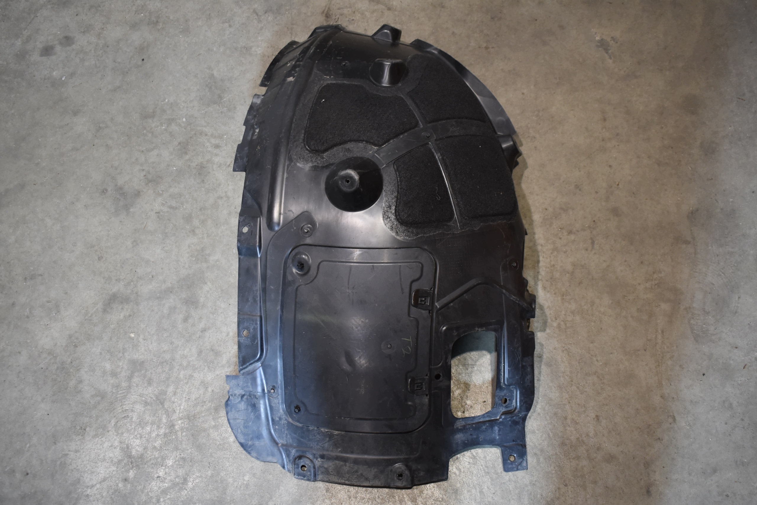 IDEALNE mudguard front front right BMW X7 G07 1