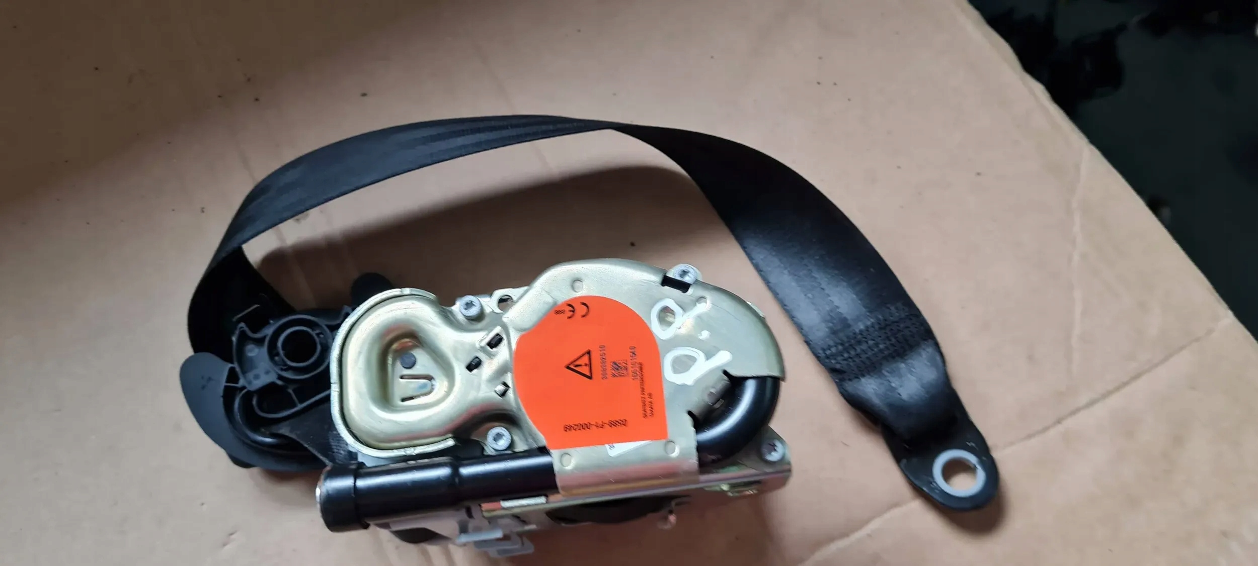 Q7 4M II tension belt safety right front ORG 4M0857706B
