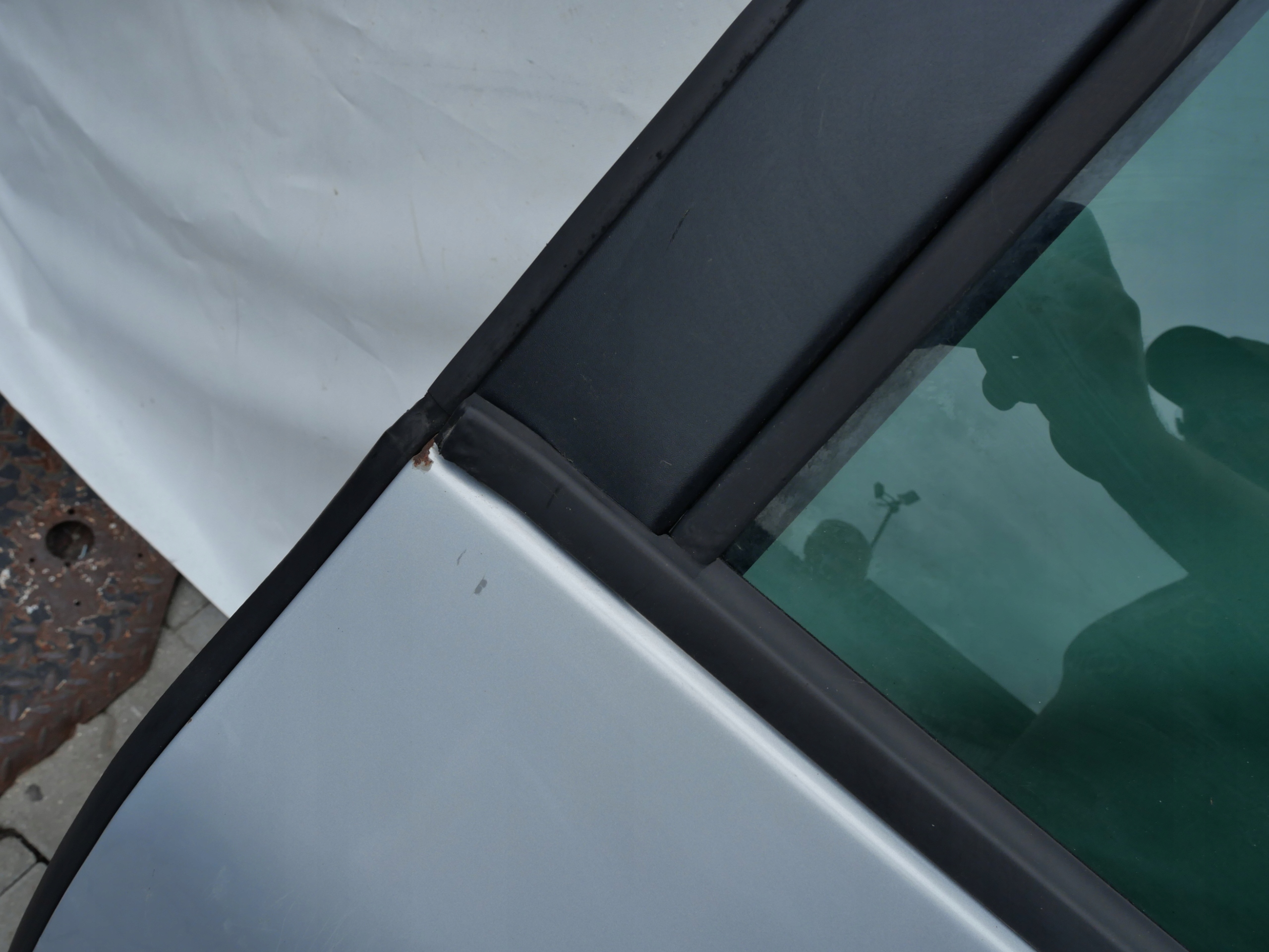 door VW SHARAN and left rear part