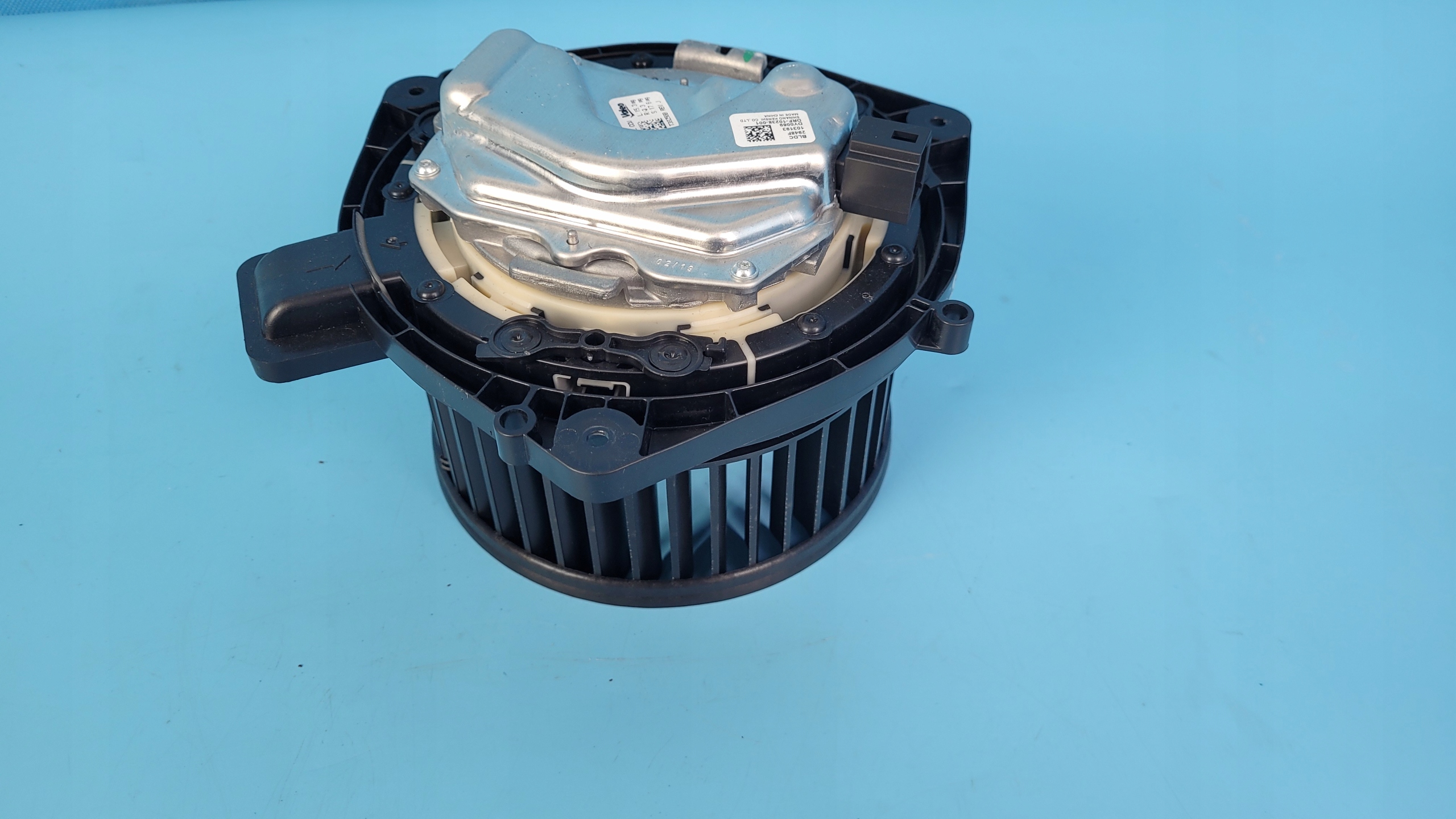 3' - BMW 3 ' G20 вентилятор Європа T38256B