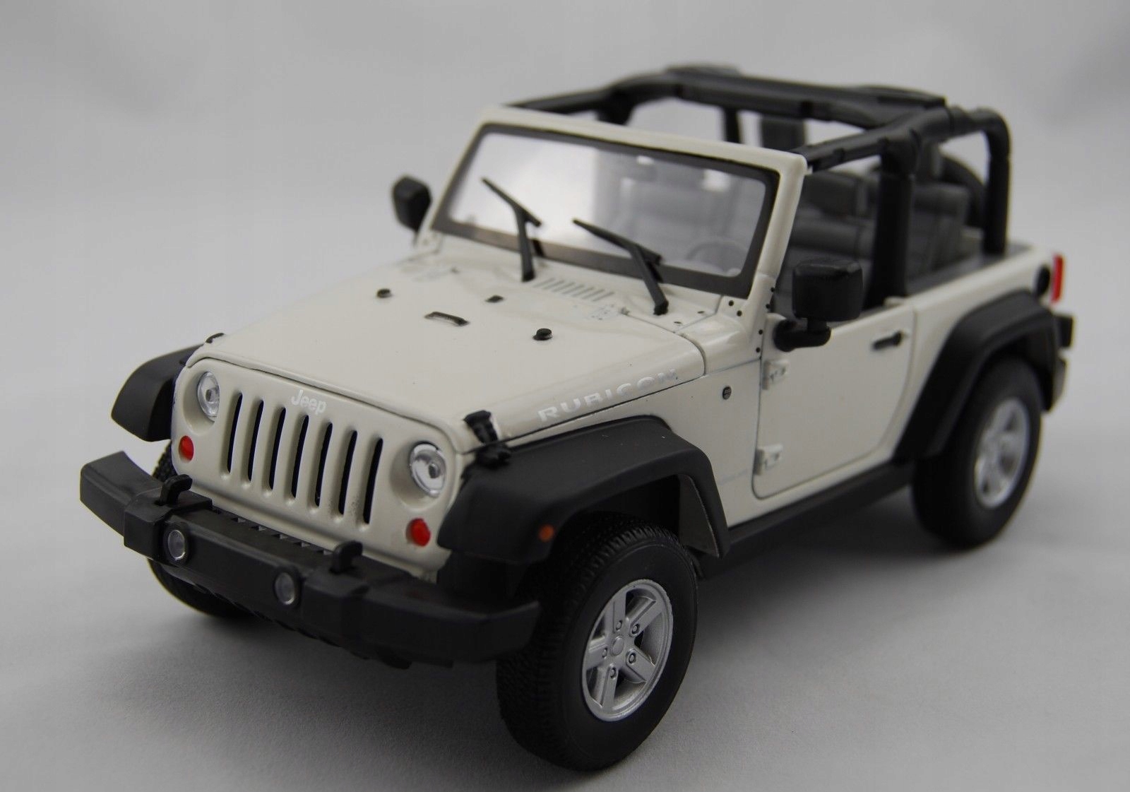 Welly 2007 Jeep Wrangler Bílý 1:24 Nový Kovový Model