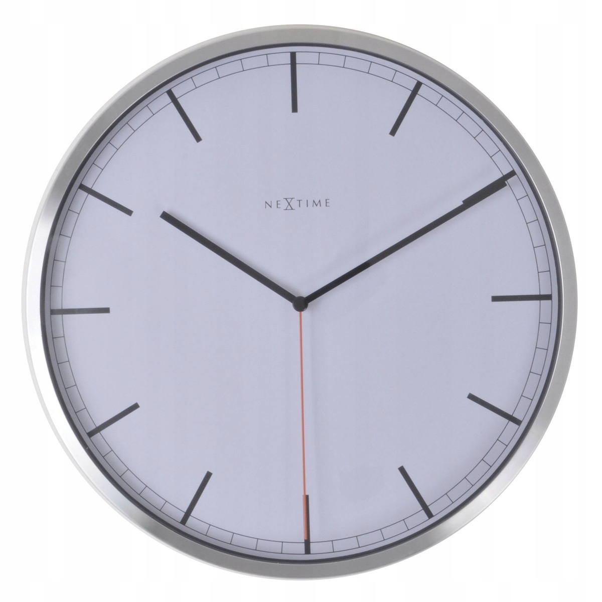 Biely nástenný hodinový stroj Company Nextime