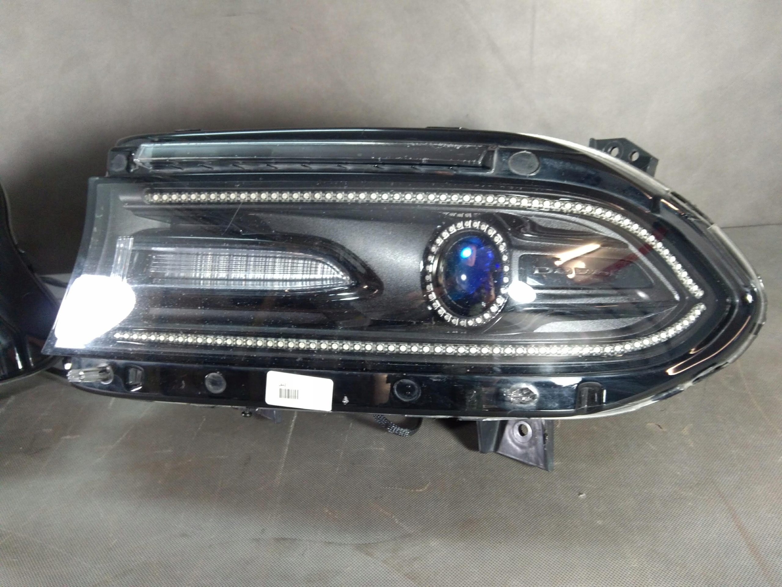 Dodge Charger 15+ lights front LED komplet