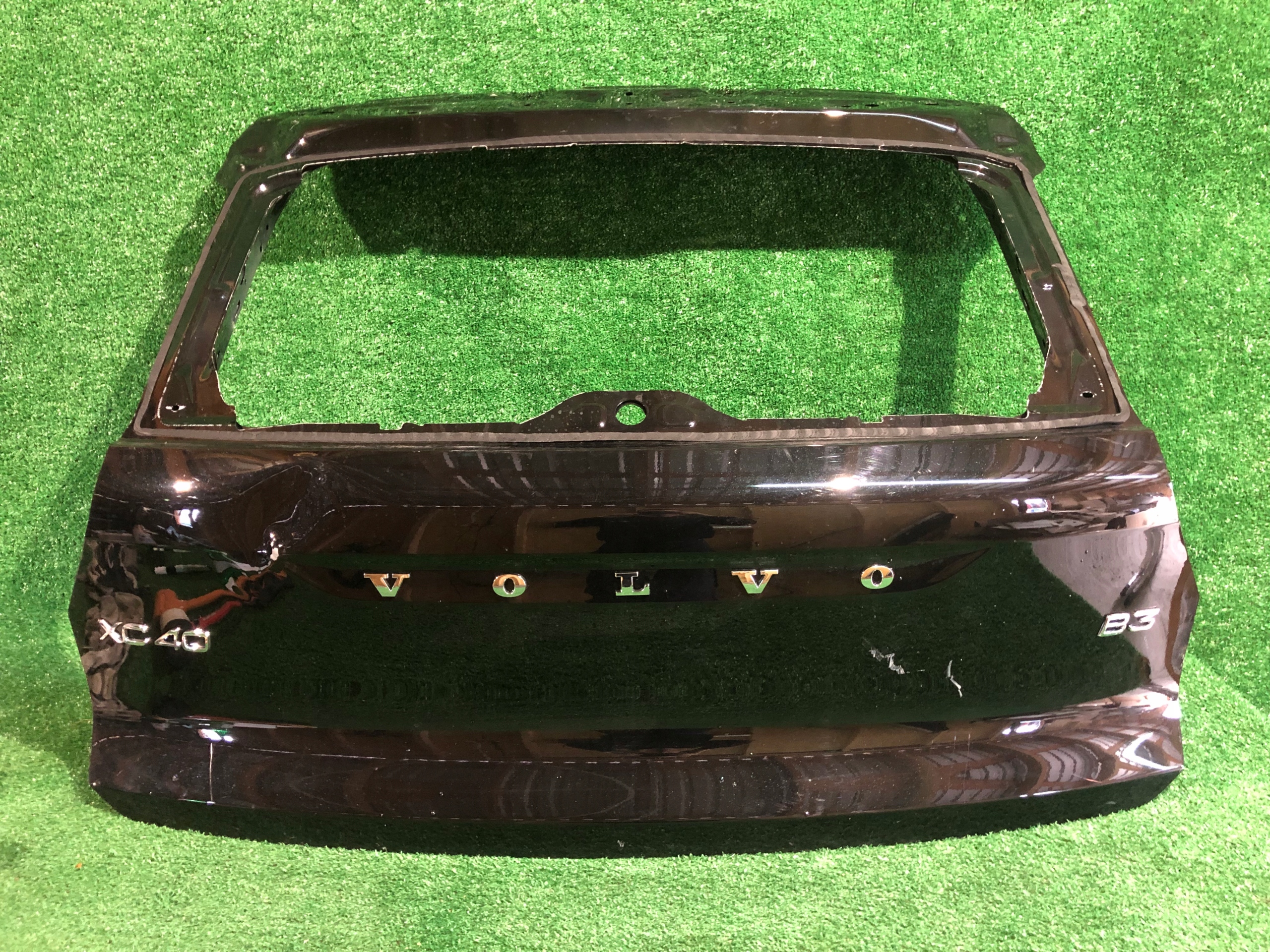 boot door rear VOLVO XC40 17