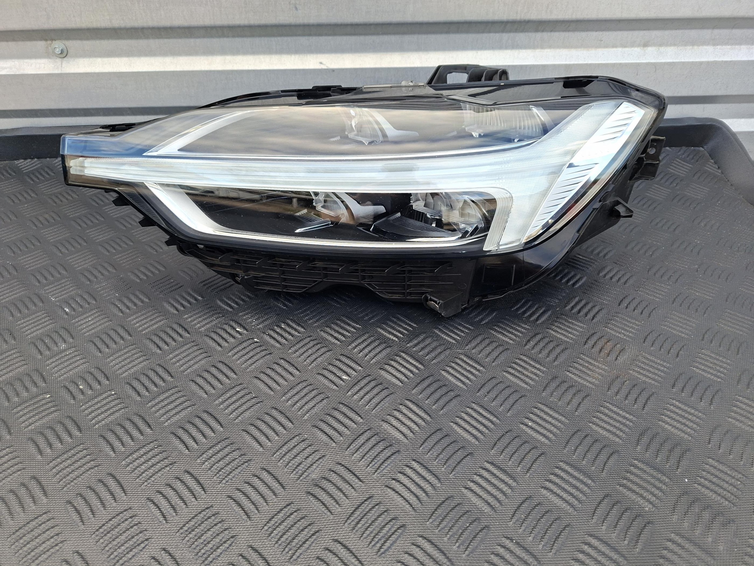 light front left front left FULL LED 31420419 ANGLIK VOLVO XC60 II
