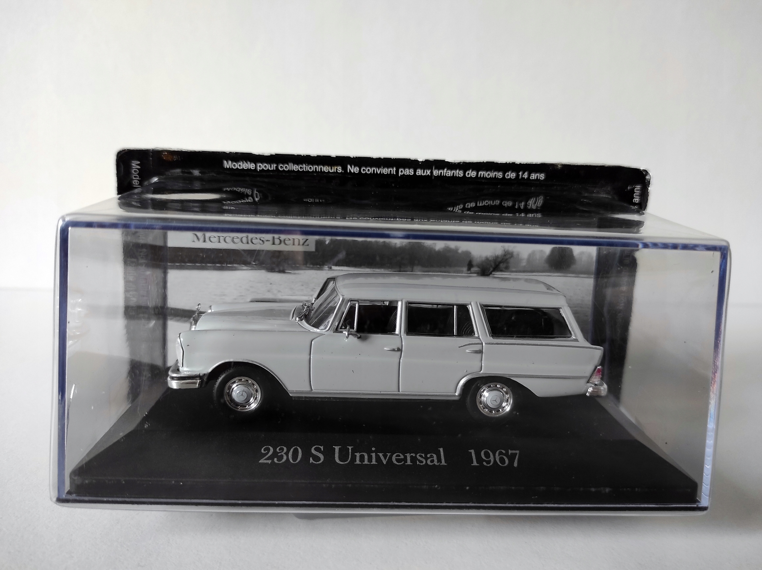 Mercedes 230 S Universal 1967 DeAGOSTINI Ixo 1:43