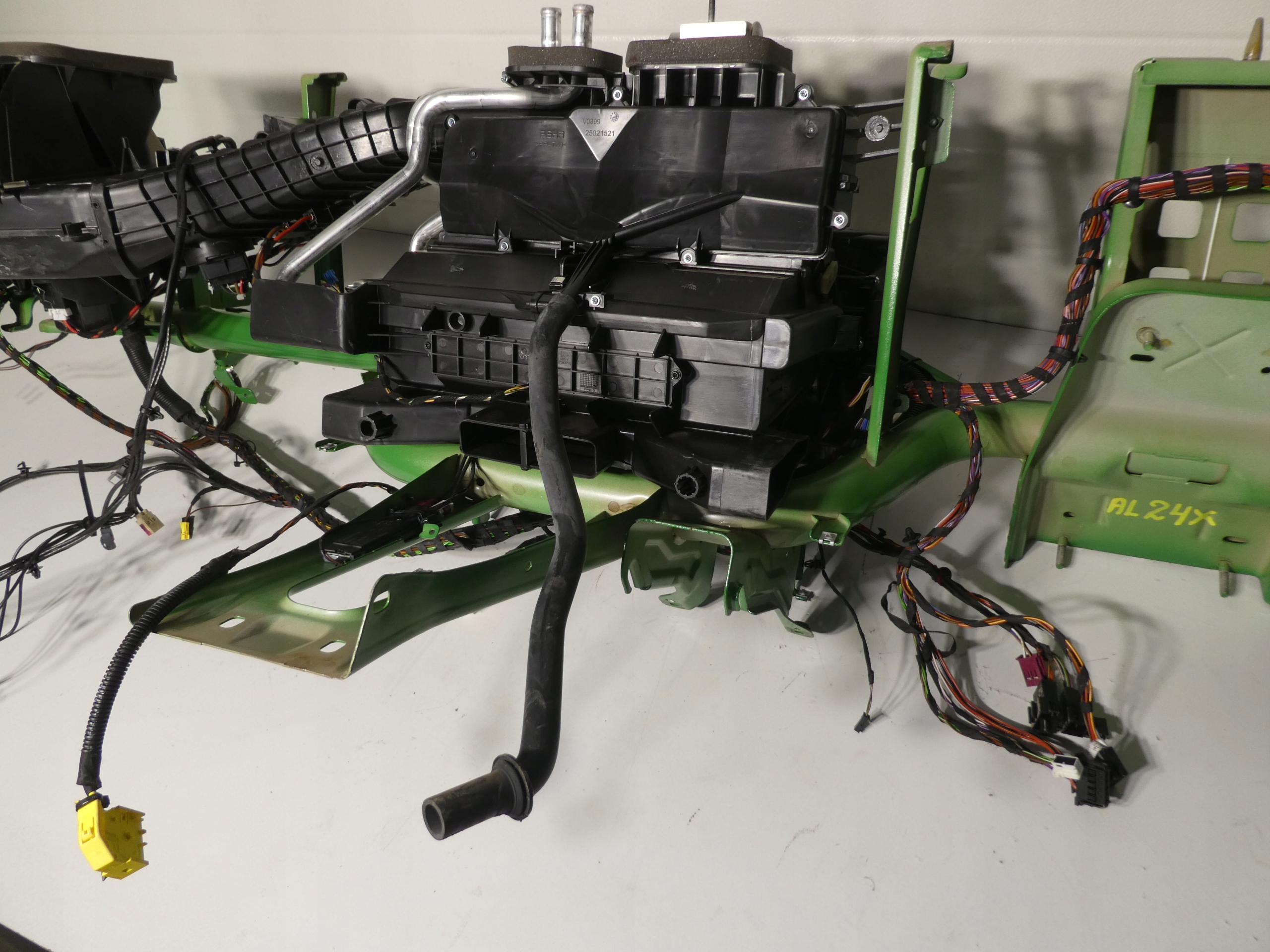 MERCEDES SPRINTER W906 heater + sider A9068301760
