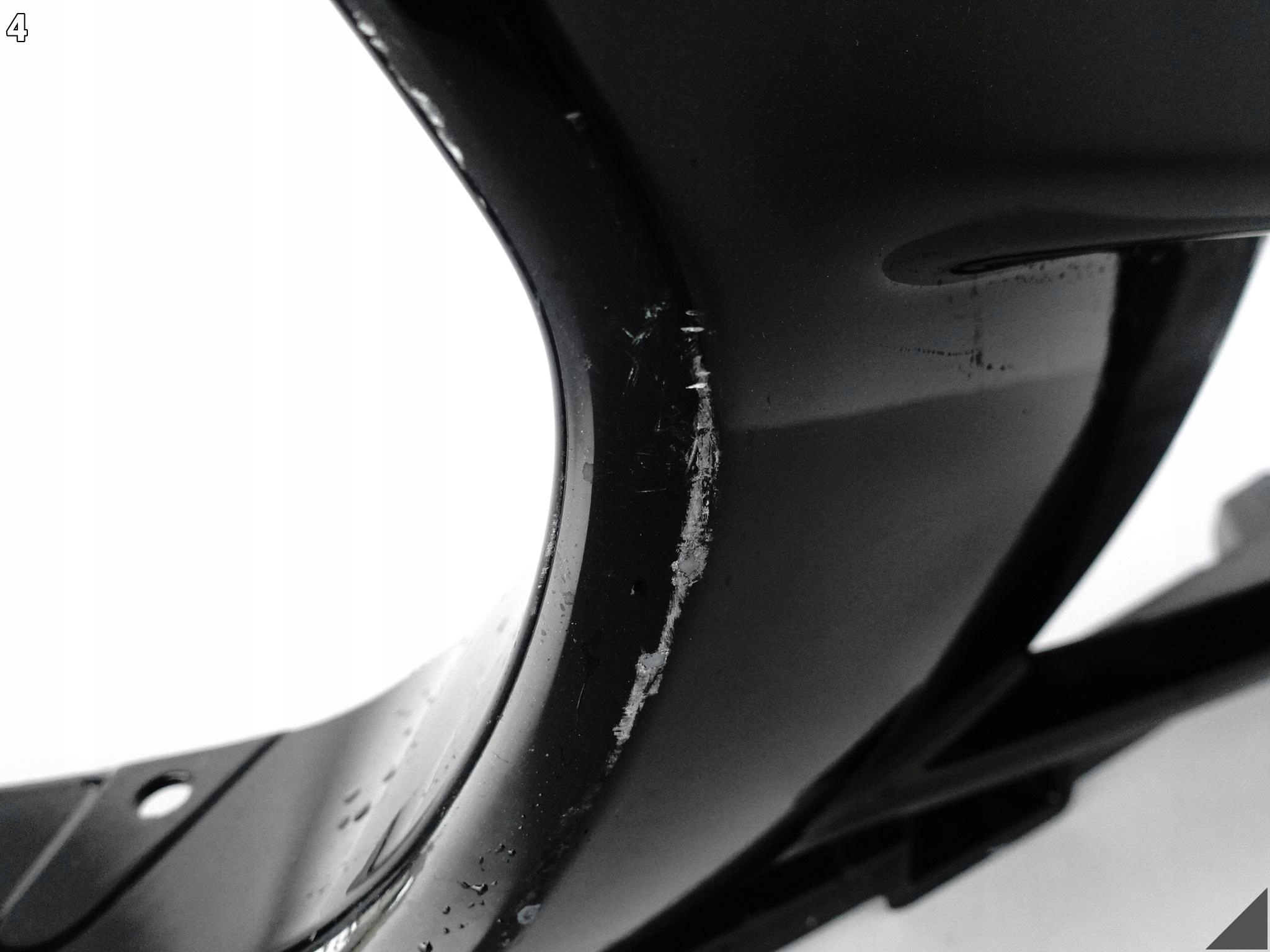 ASTON MARTIN VANQUISH III (3 GENERACJA) 24- bumper BUMPER front (PDC)