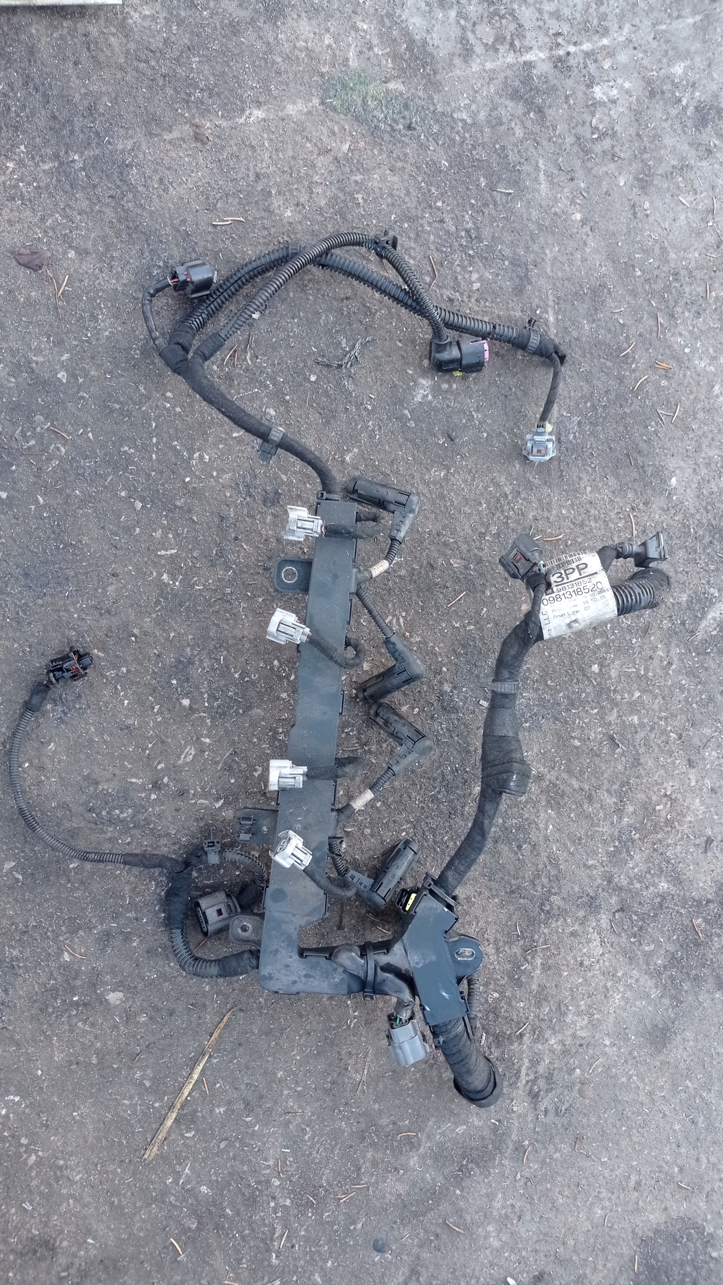 ЖГУТ ПРОВОДОВ ДВИГАТЕЛЯ OPEL ASTRA J 1.7 98131852