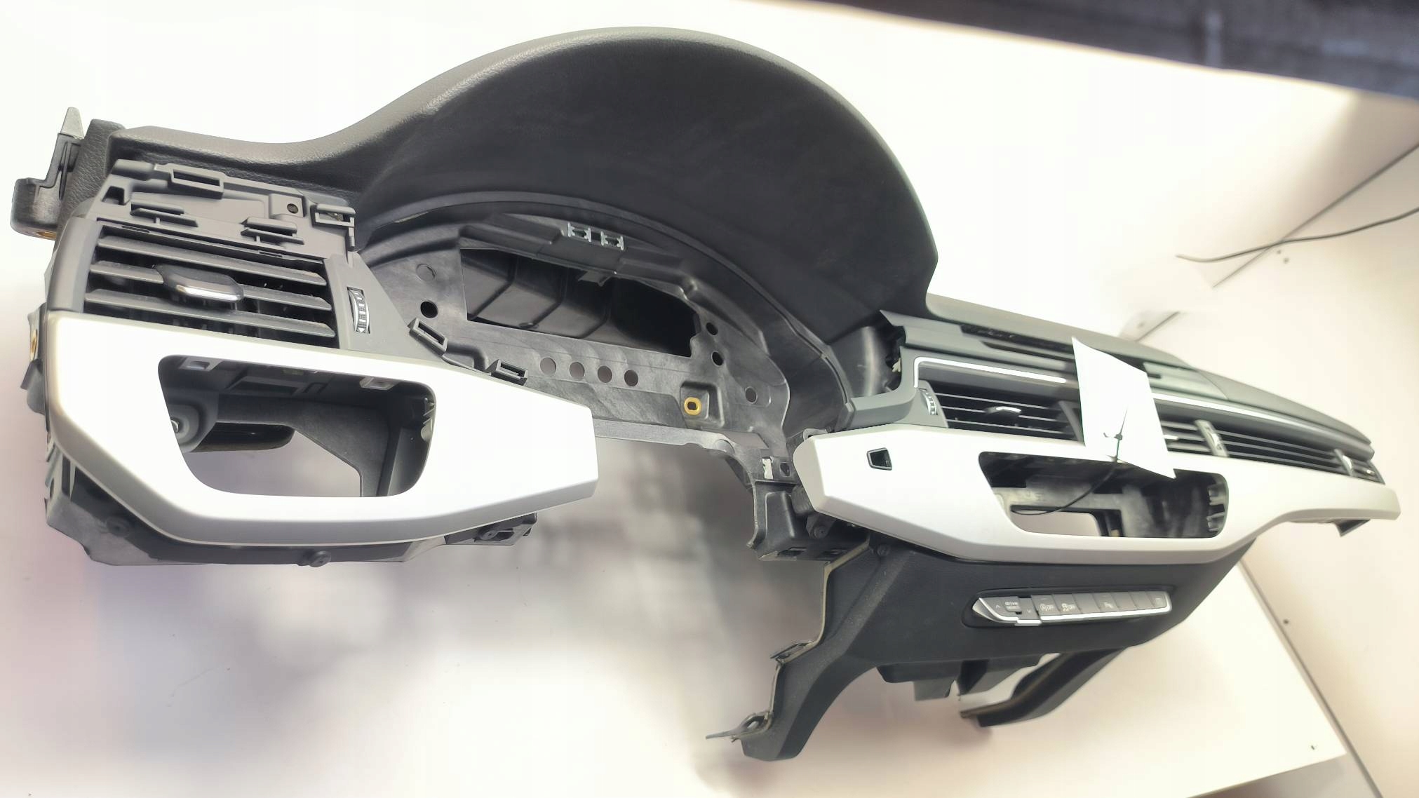 dashboard cockpit 8W1857001K SOUL AUDI A4 B9 S-LINE 8W