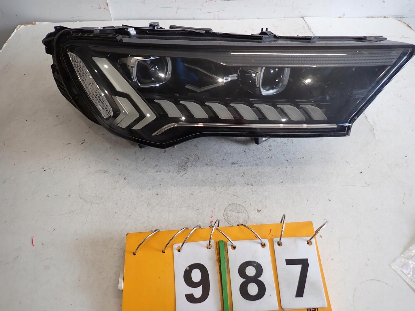 light front front right AUDI Q7 II LIFT 2019- LASER 4M0941086C