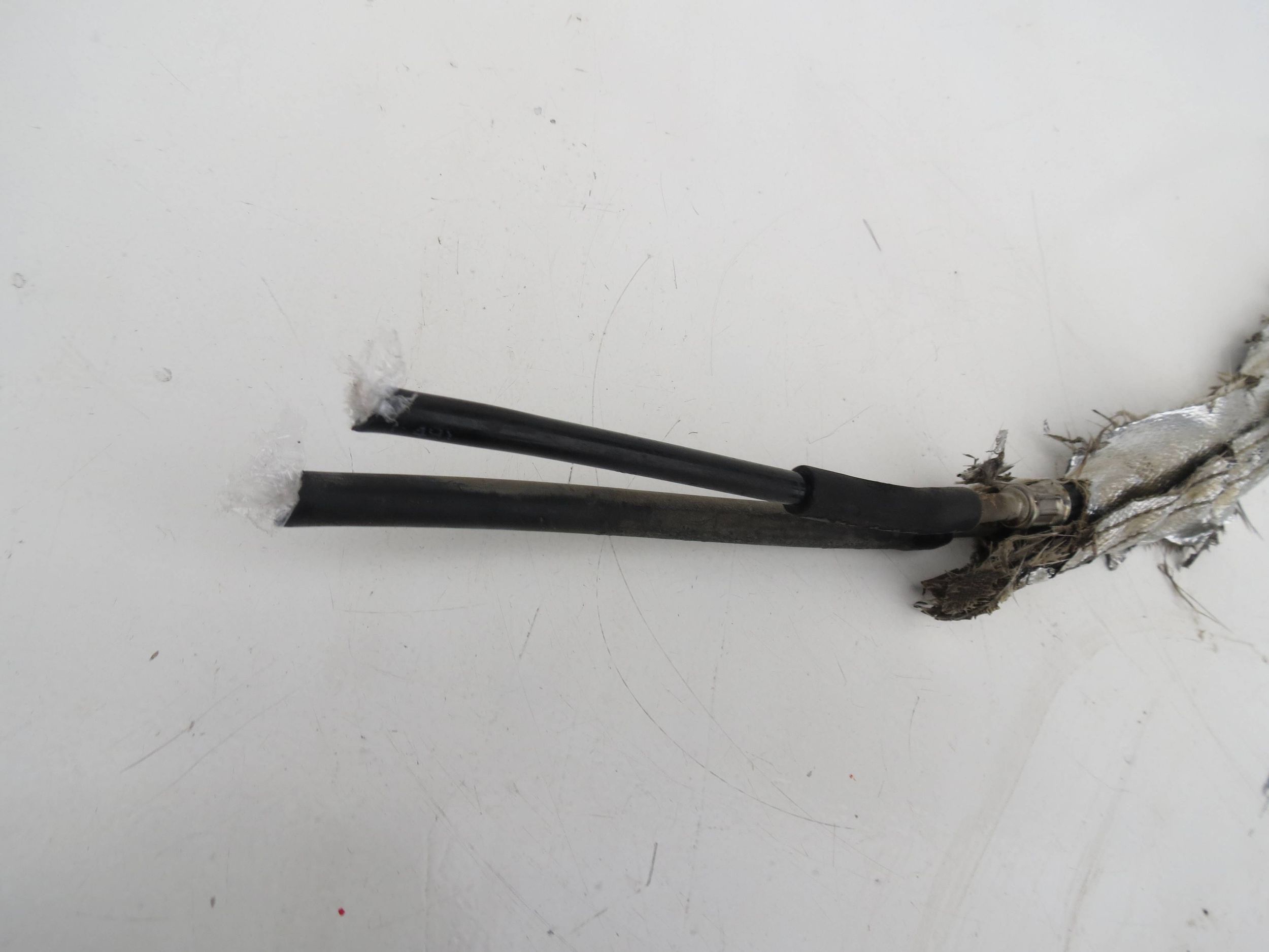 fuel hose VOLVO XC90 4.4 V8