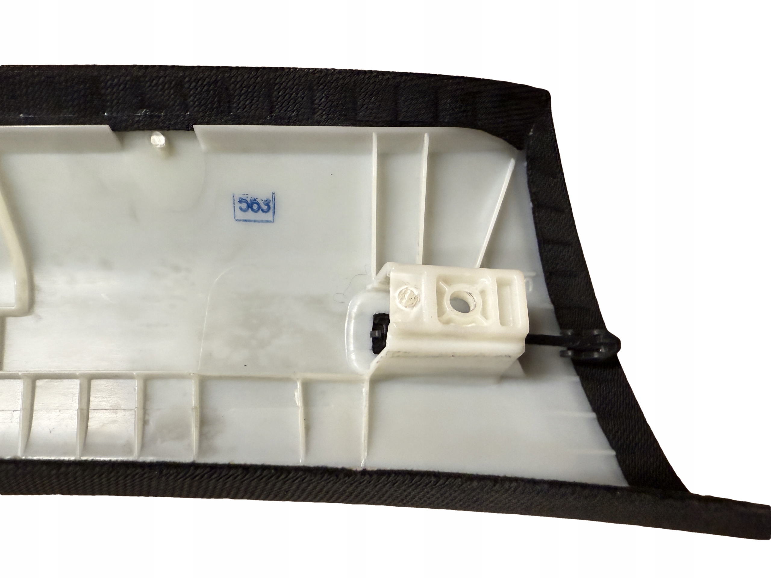 AUDI A3 8V sedan cover SLUPKA A left 8V5867233A