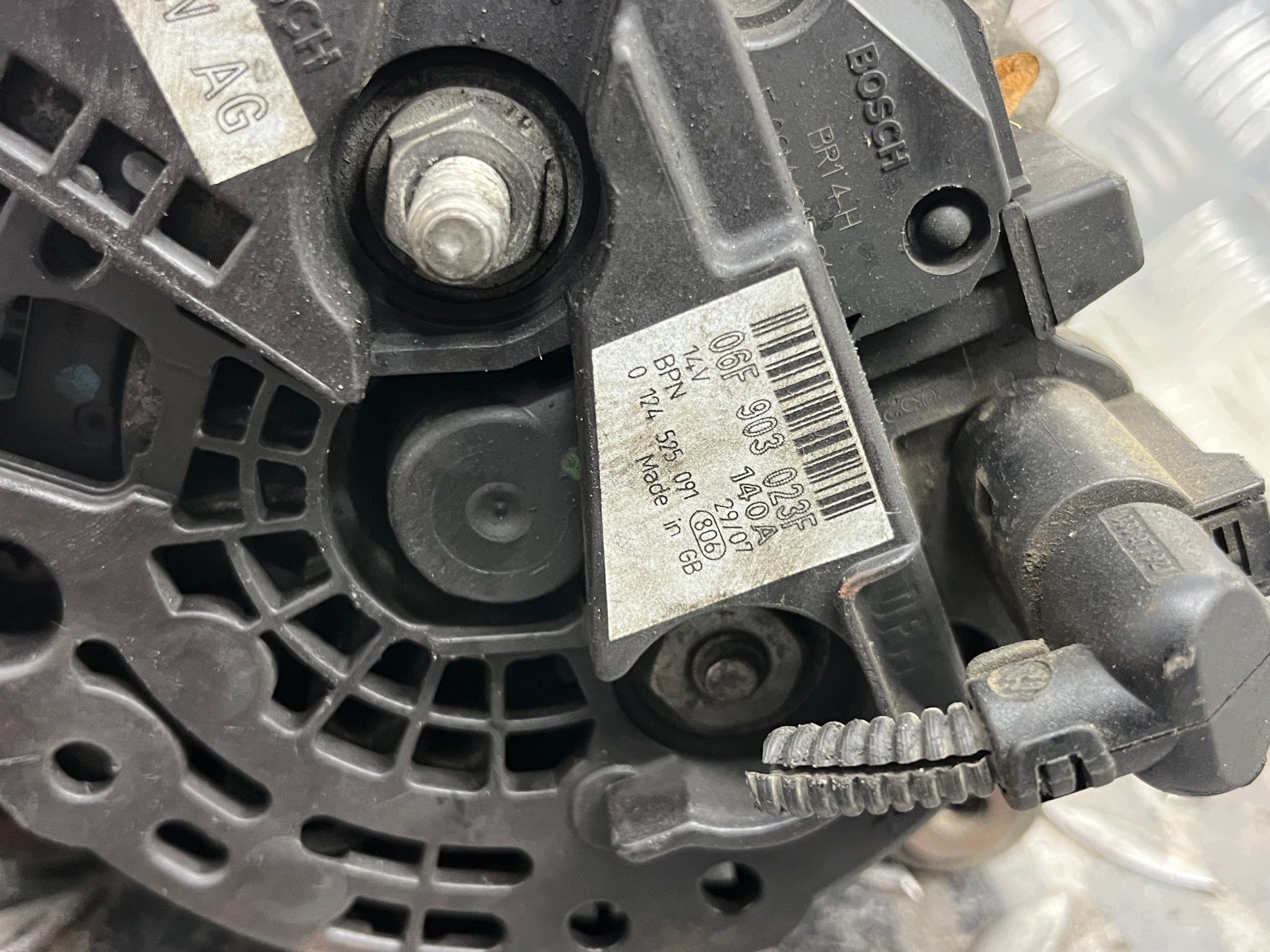 alternator VOLKSWAGEN GOLF 5 06F903023F