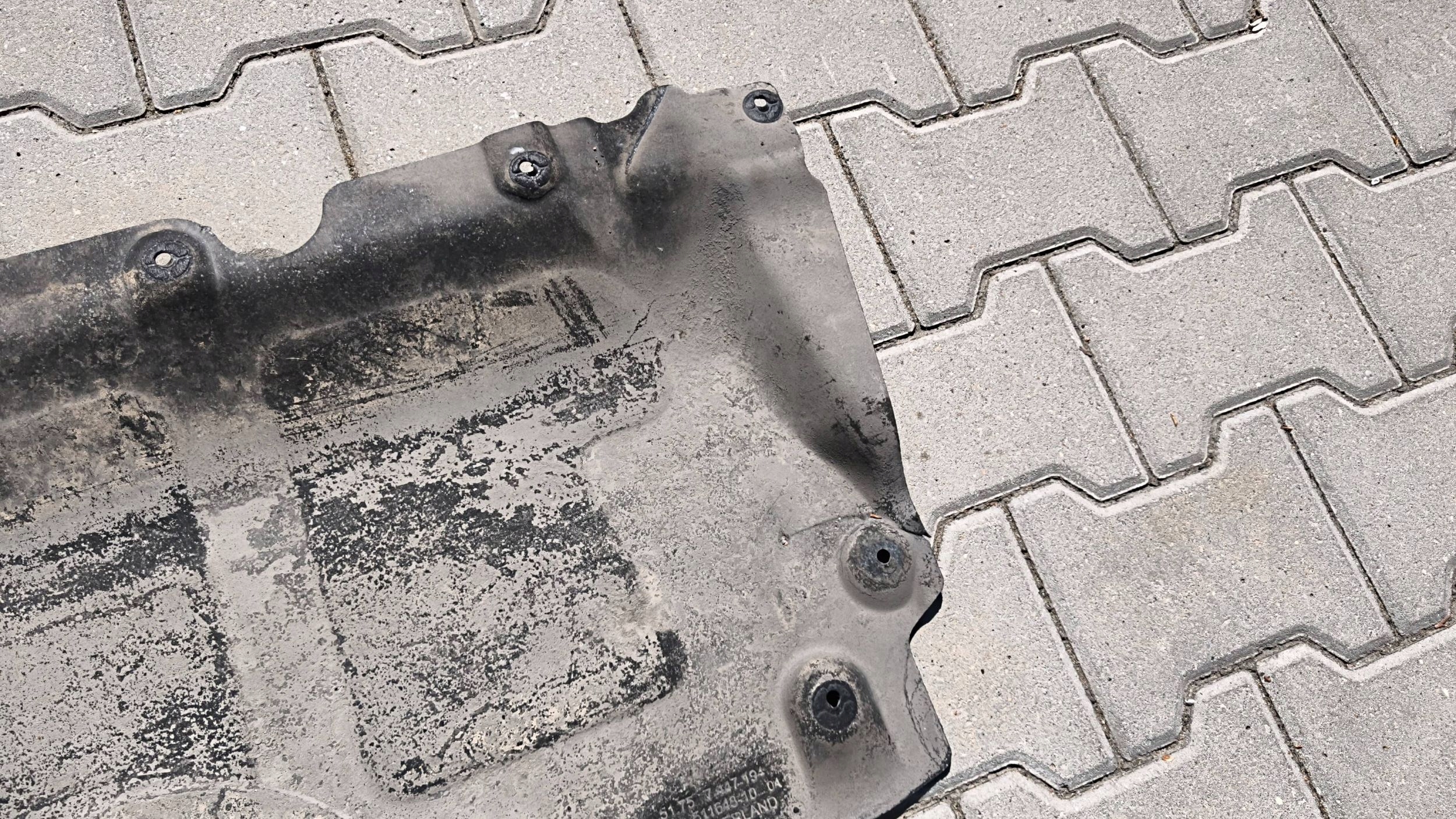 BMW 3 G20 G21 7447194 cover below engine lower