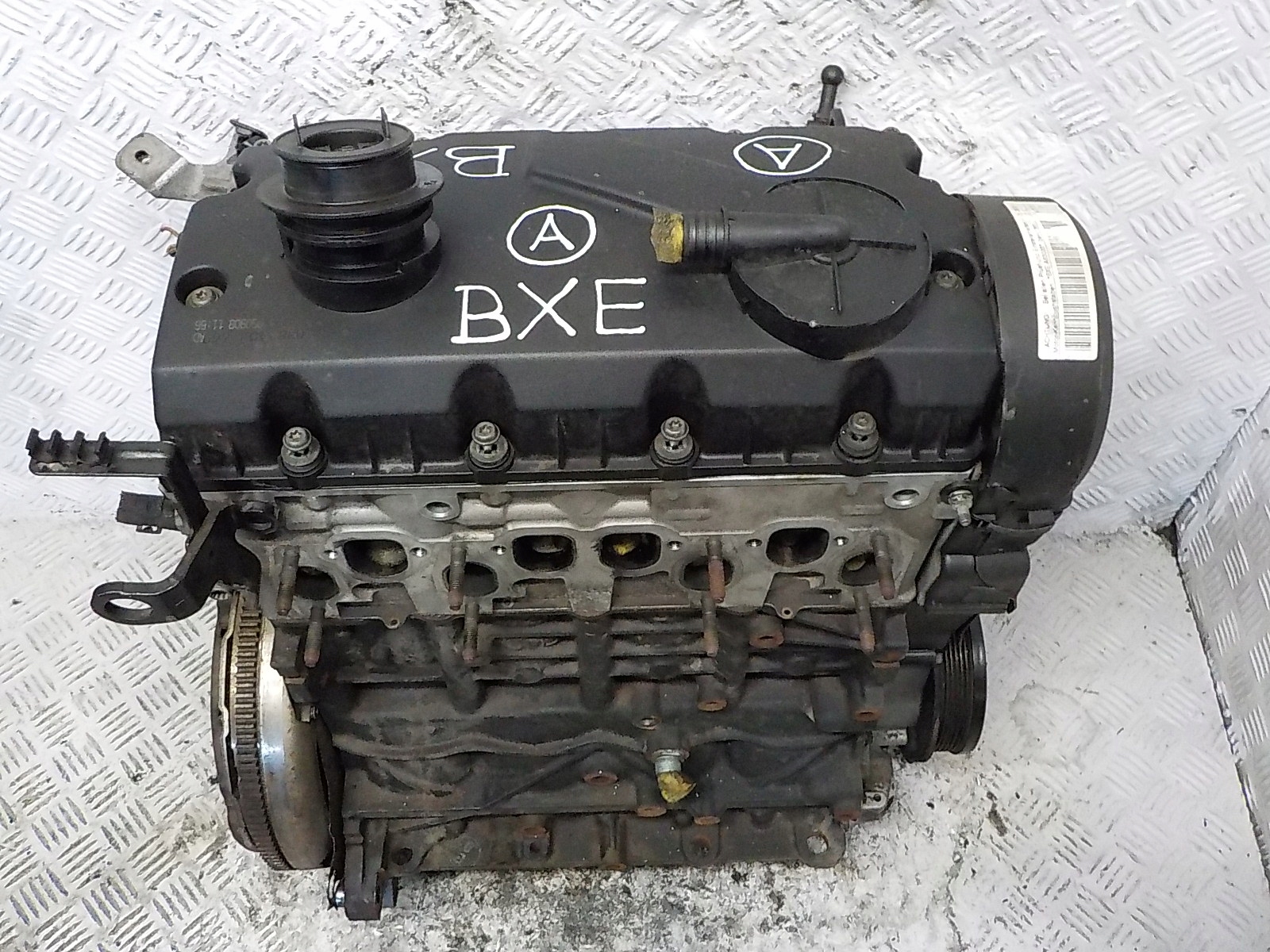 VW PASSAT B6 GOLF V AUDI A3 8P engine 1.9 TDI BXE PRZEBIEG 148 TYS