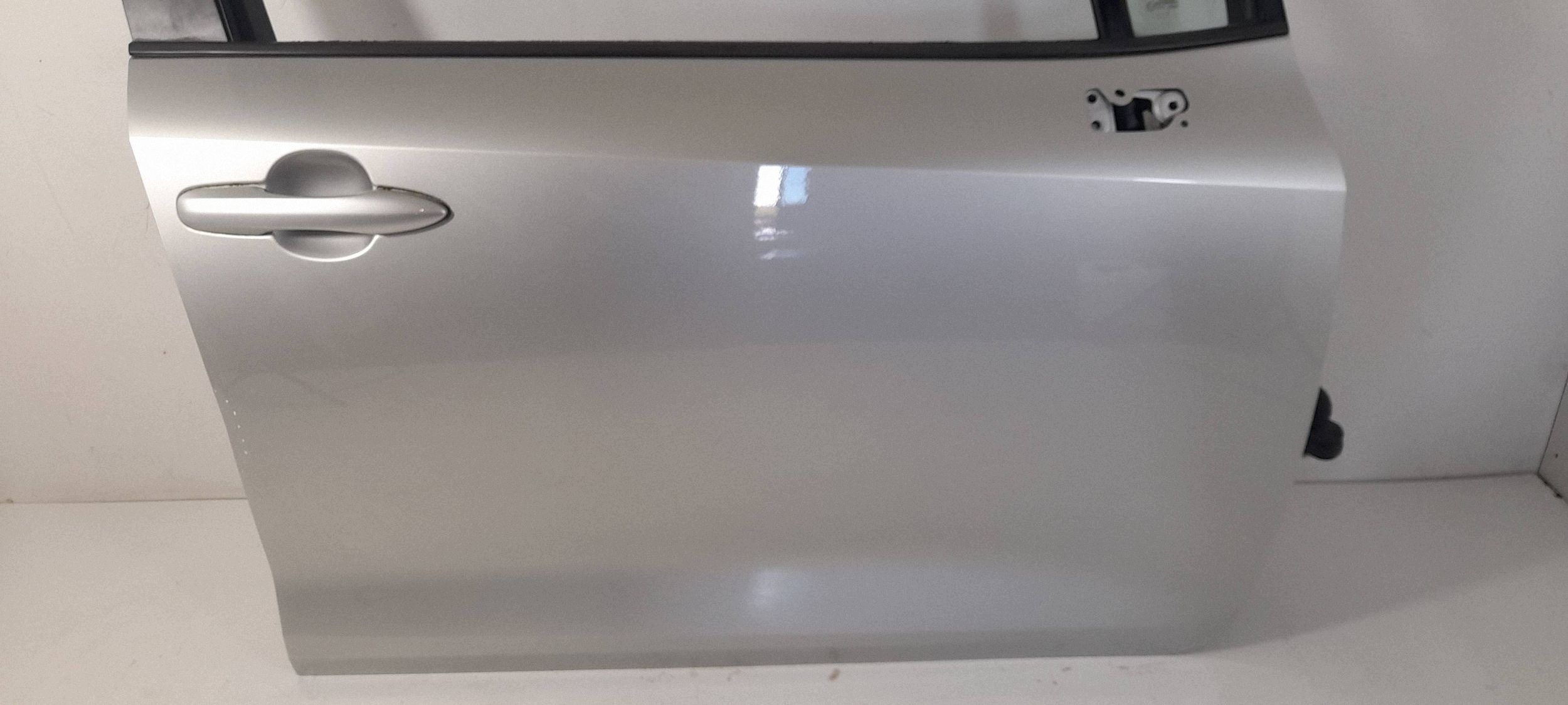 Toyota Corolla E21 door front right 1J6 (T584)