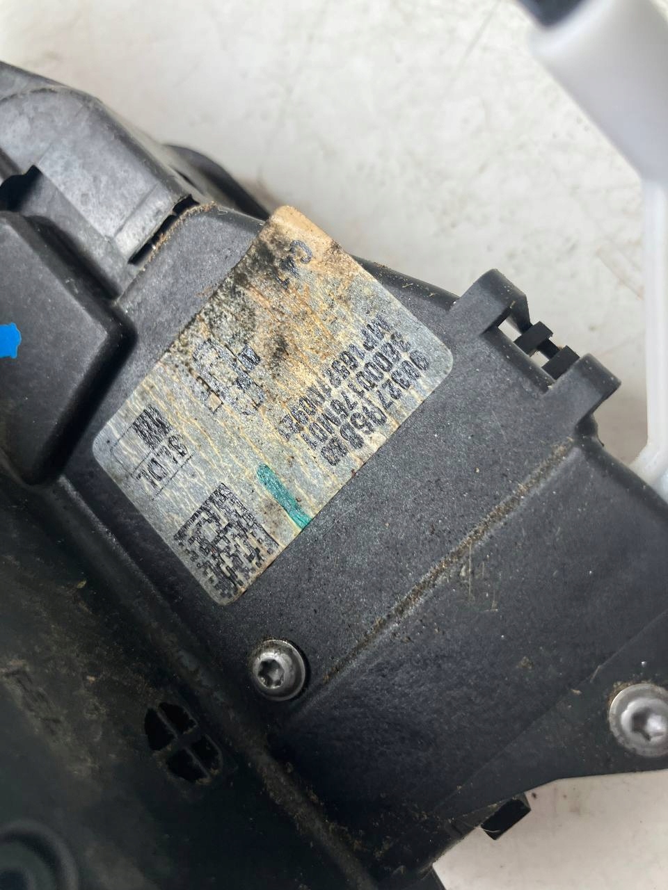 lock door left front CITROEN C4 III 9832796880 EUROPA