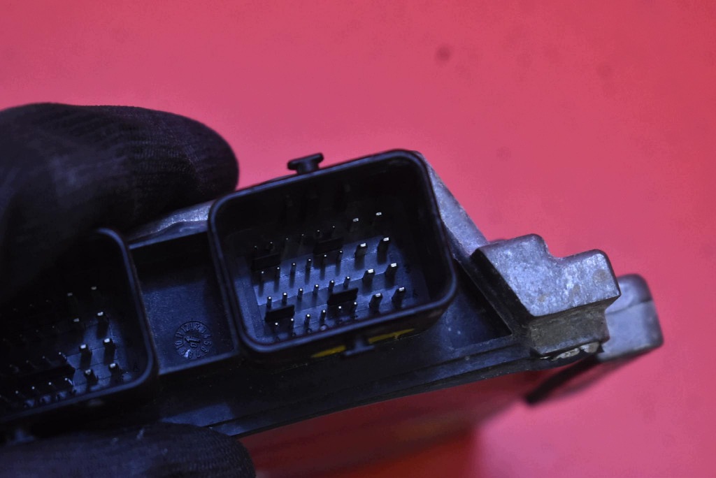 control unit computer of the engine 6G91-12A650-CF FORD MONDEO MK4 2.0 16V 145KM 07