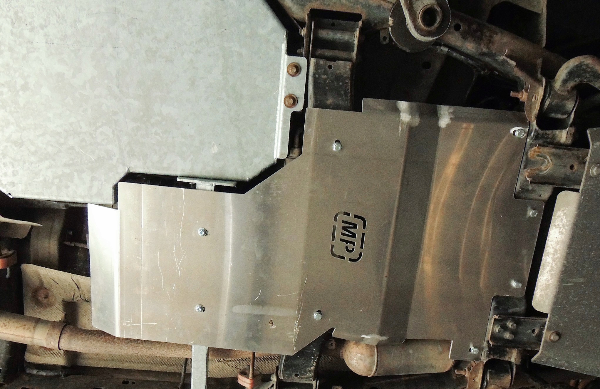 Osłona HD skrzyni biegów reduktora Land Rover Discovery 4 Aluminiowa Producent inny