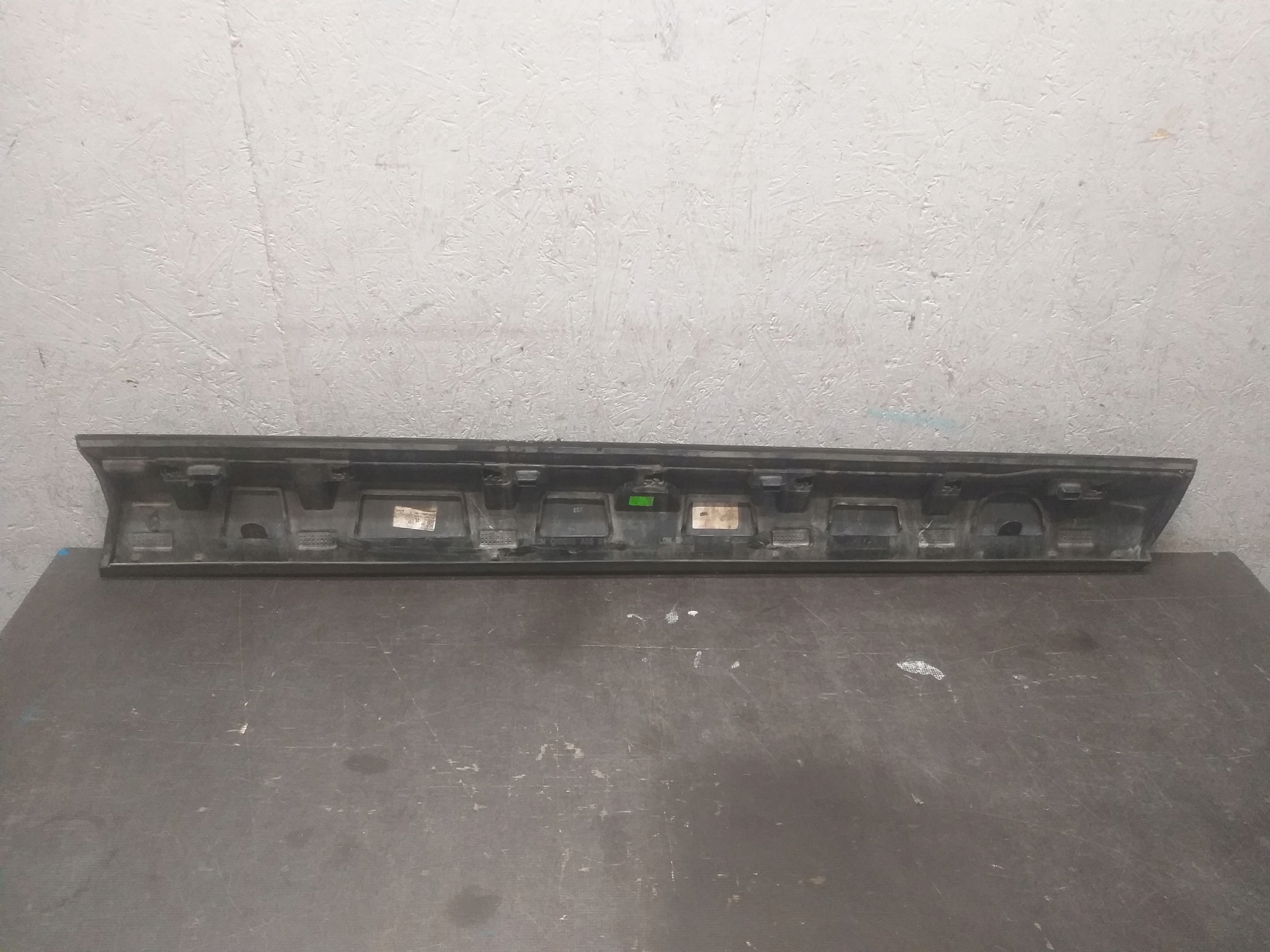 door moulding right front VOLVO XC60 II 2 17- 31440302