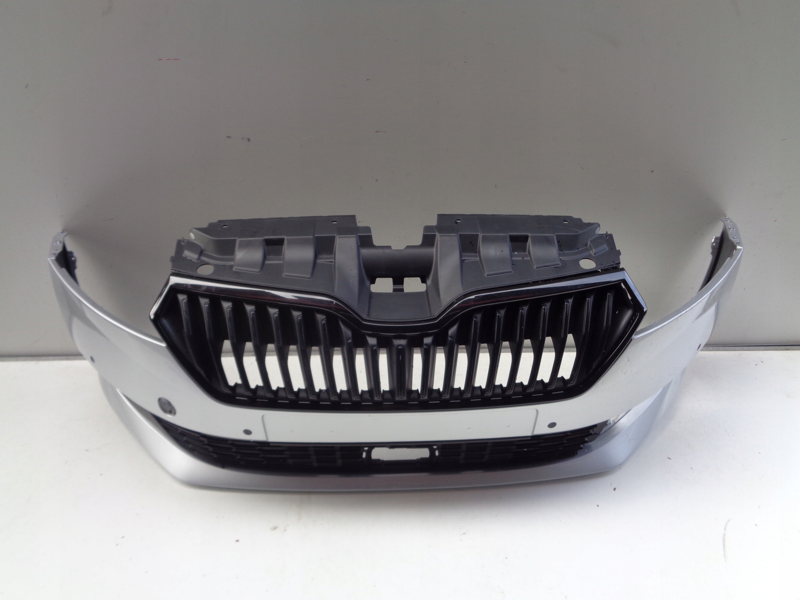 FRONTSTOSSSTANGE SKODA FABIA III 6V 18- LIFT 28698