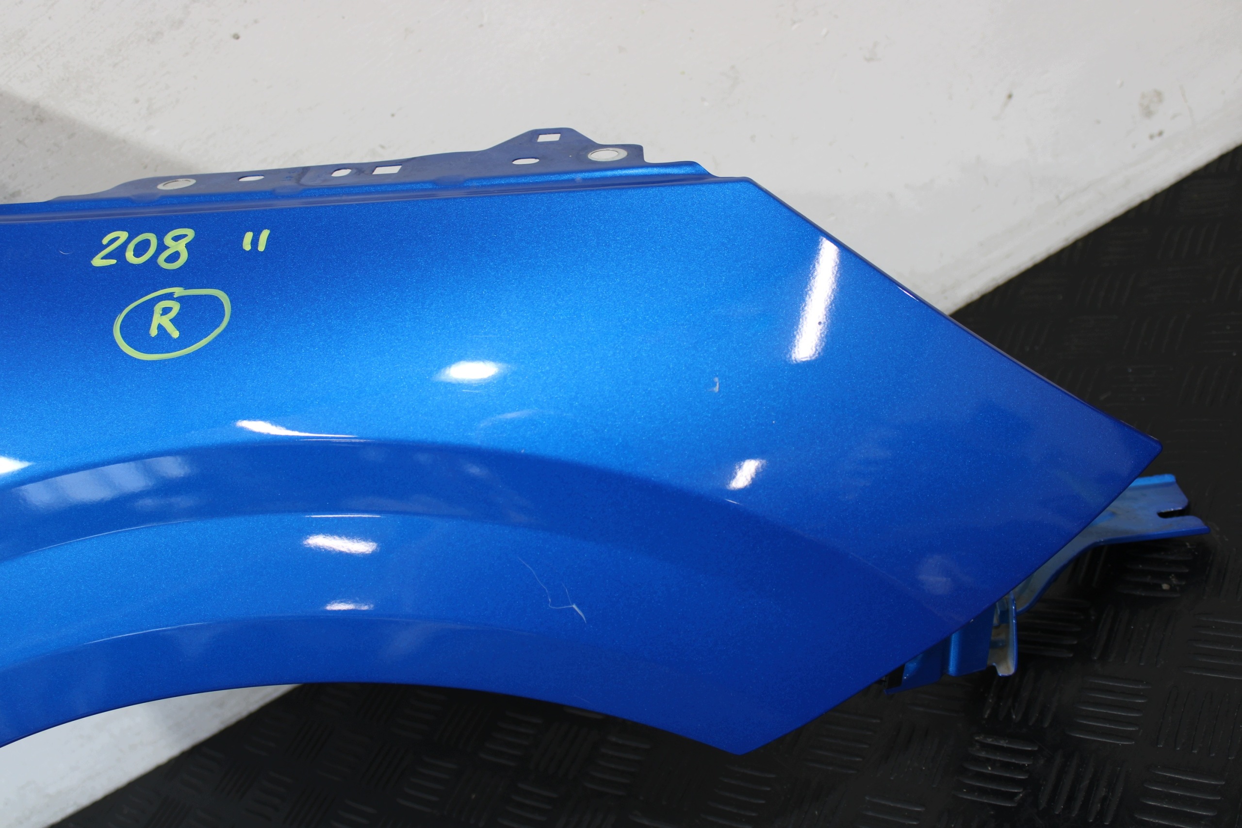 fender right front front PEUGEOT 208 II 2 1.2 THP