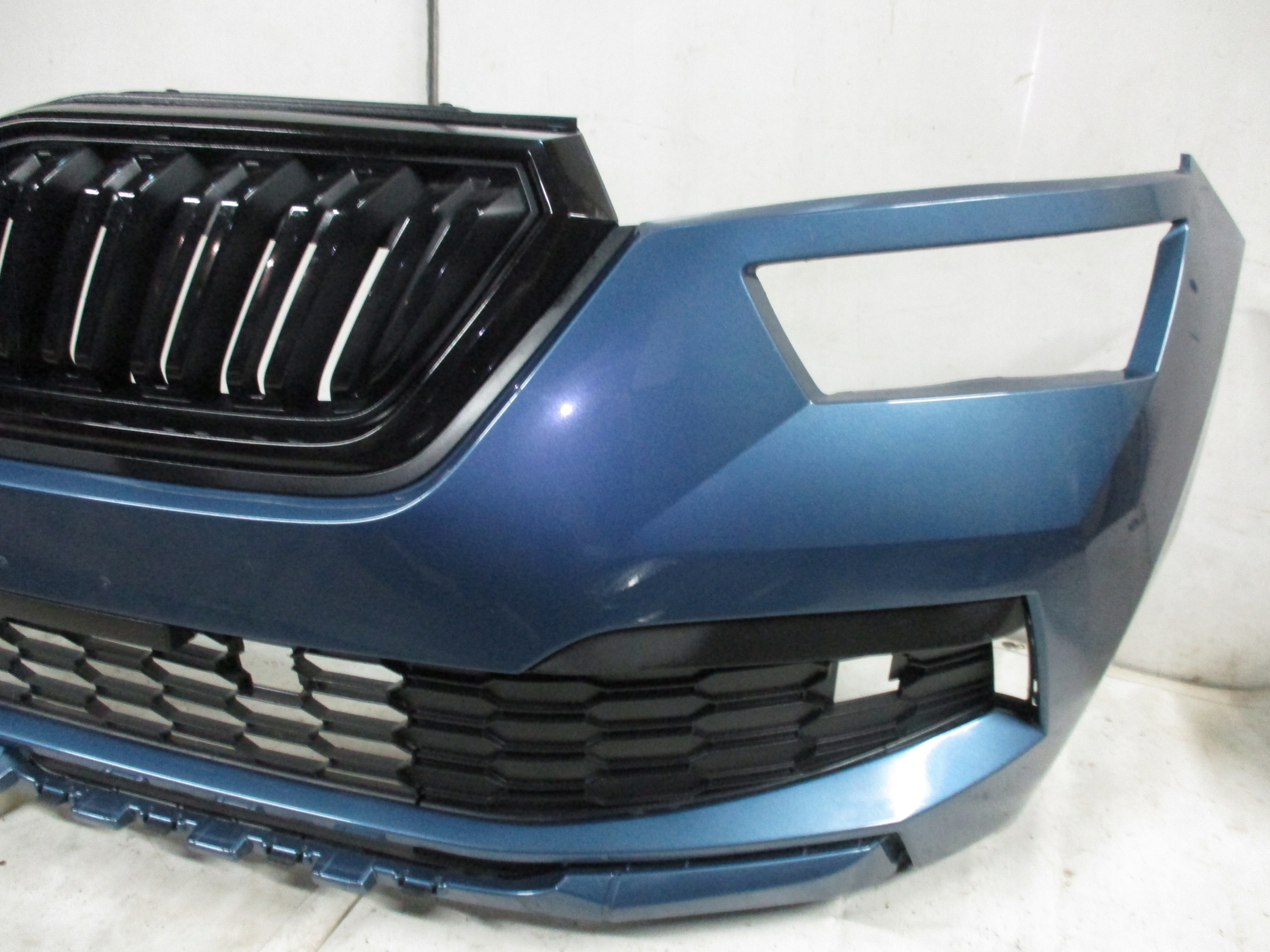 bumper front front Skoda Kamiq 658807221