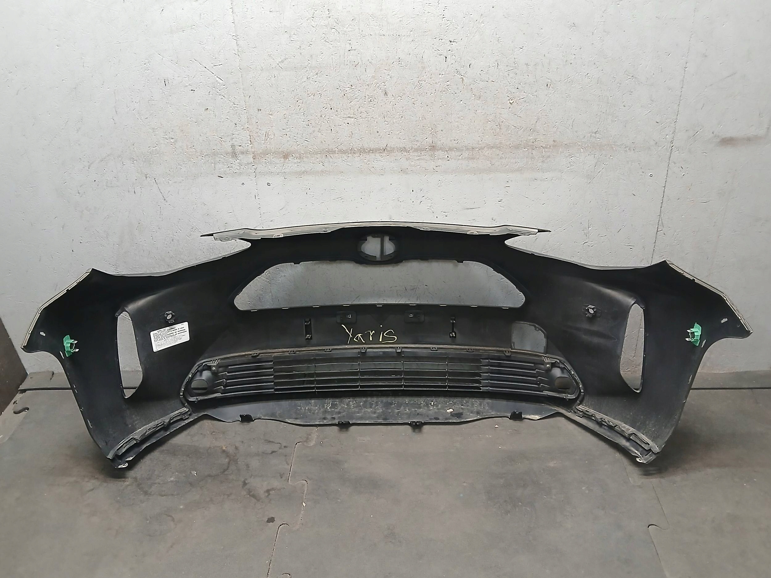 bumper front TOYOTA YARIS CROSS