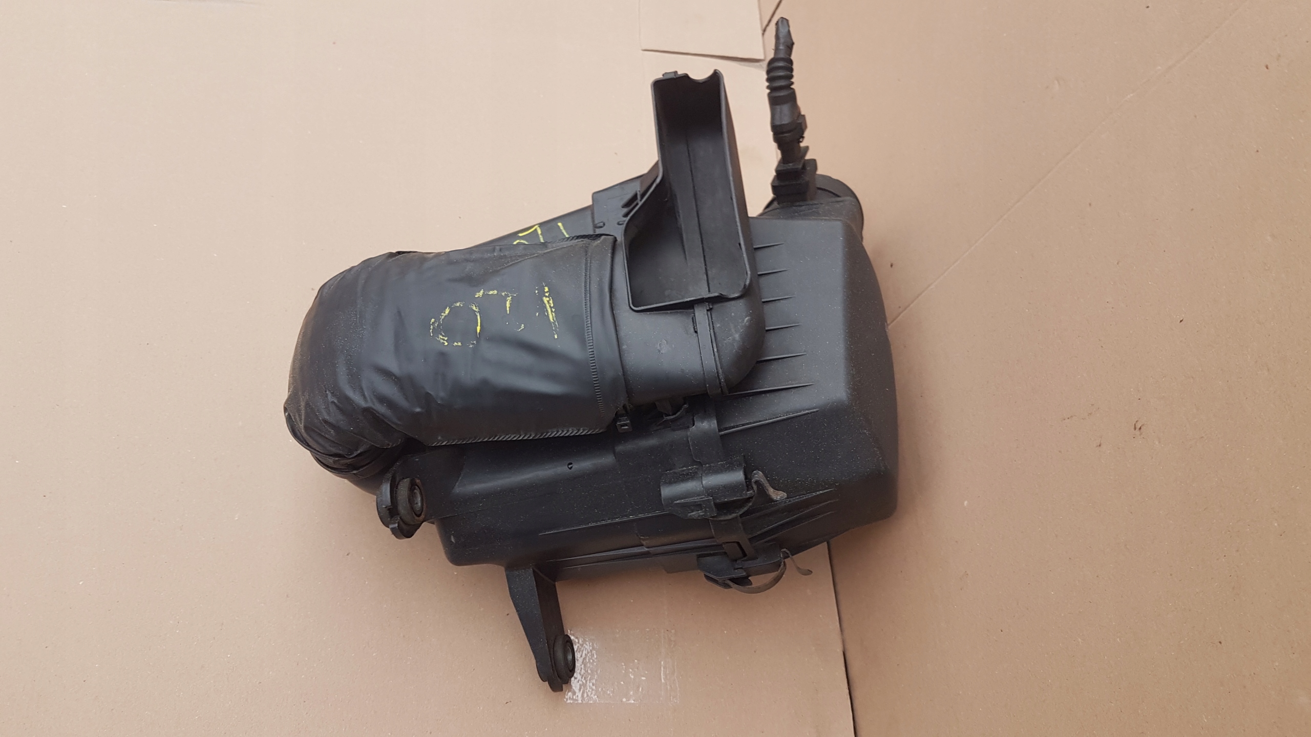 Gehäuse filter luft HYUNDAI I20 CRDI 08-14 28112-1J100