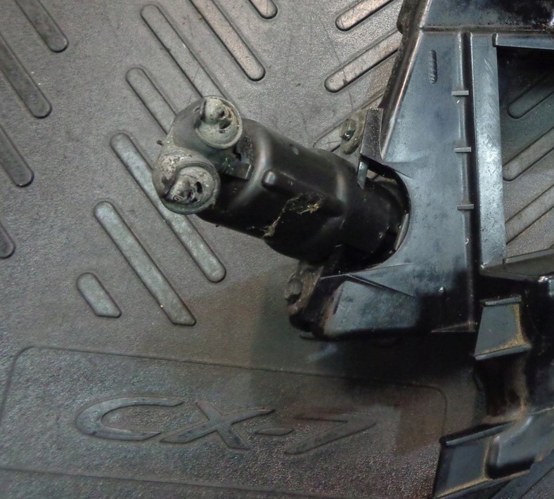 Waschwasserdüse Leuchte rechts BMW 7 E65 01R