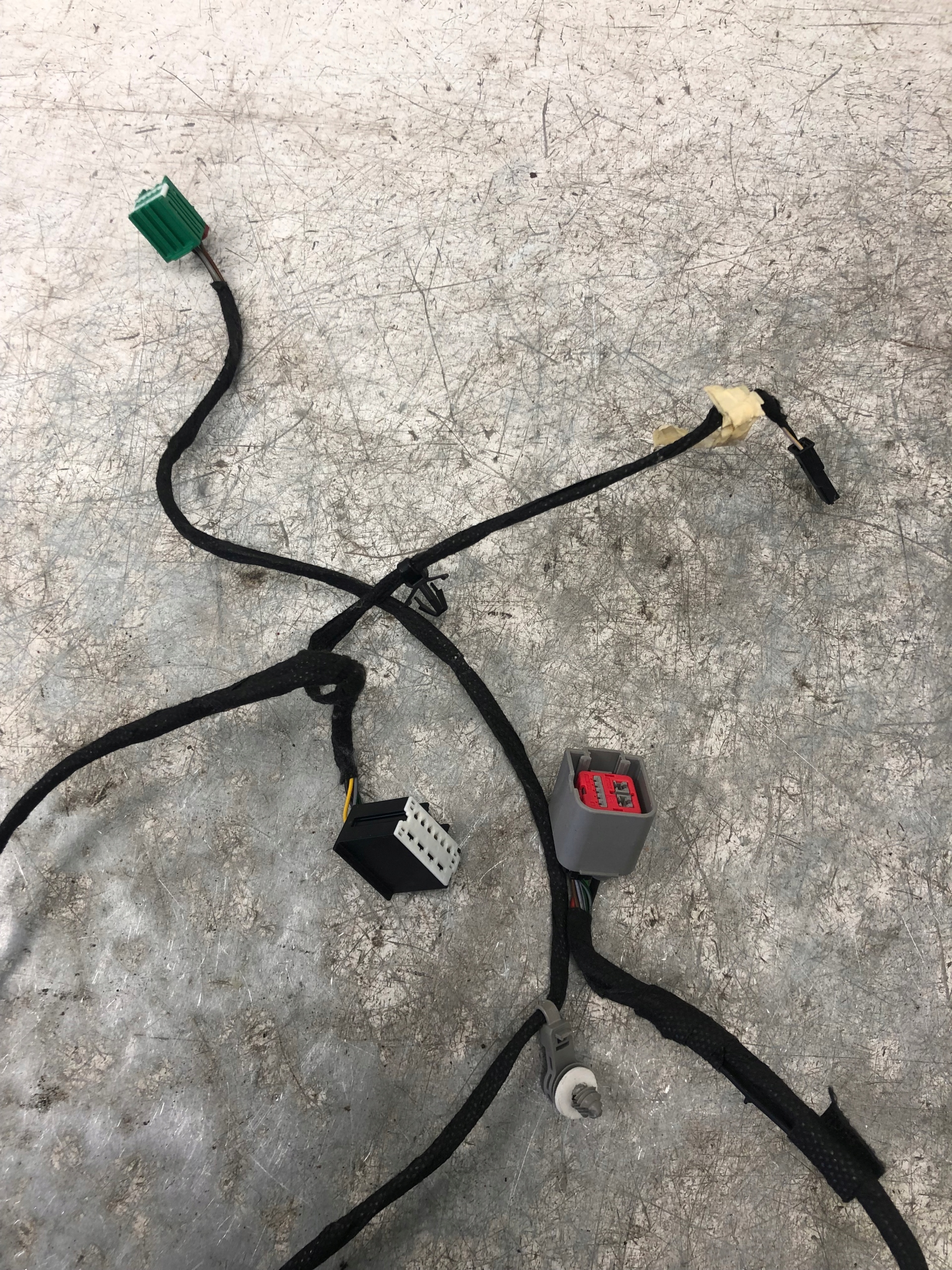 bundle door left rear part OPEL INSIGNIA B KOMBI 39133815