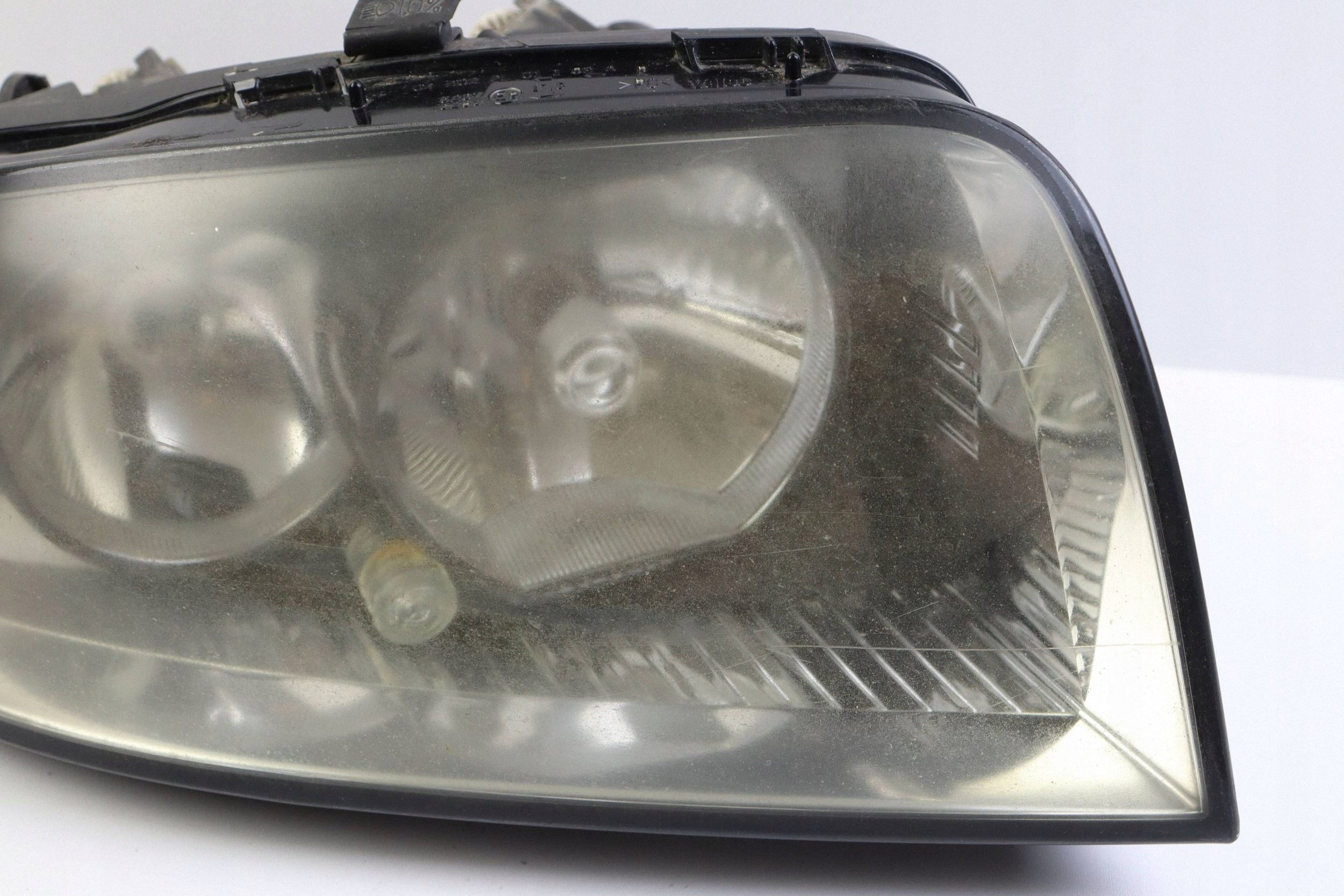 AUDI A2 light front right front 8Z0941004H EUROPA